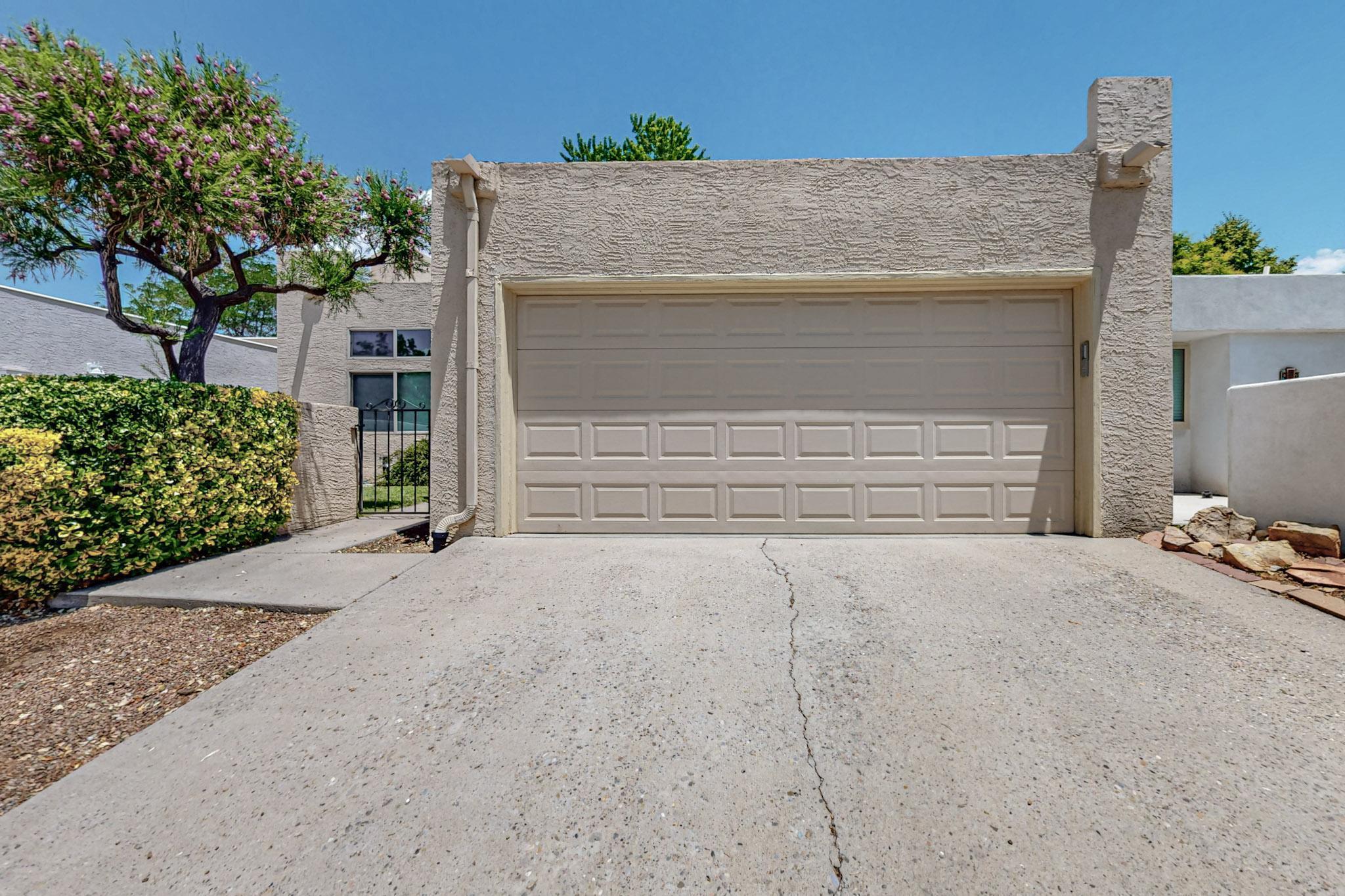 7104 Leslynne Drive NE