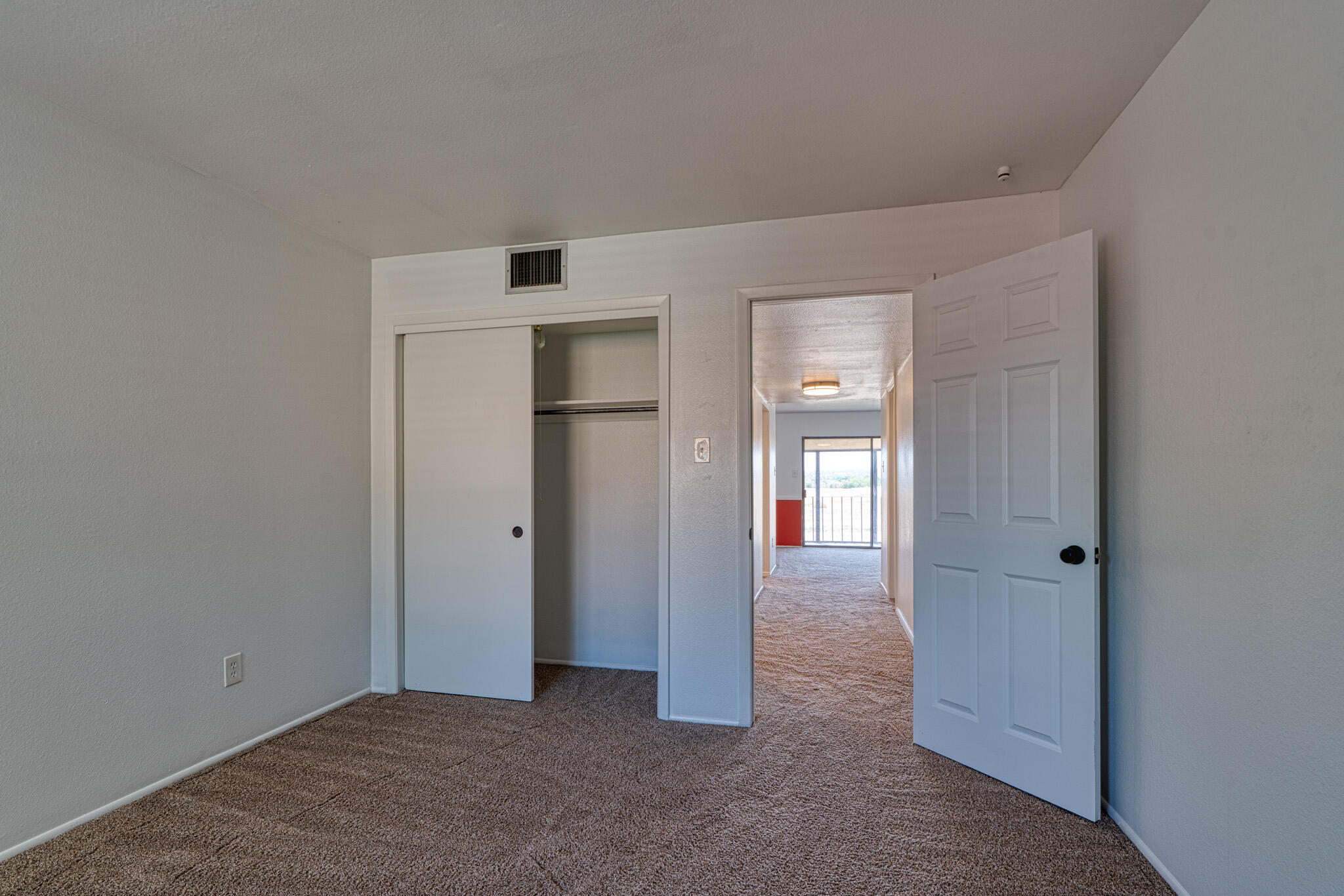 919 Country Club Drive SE M