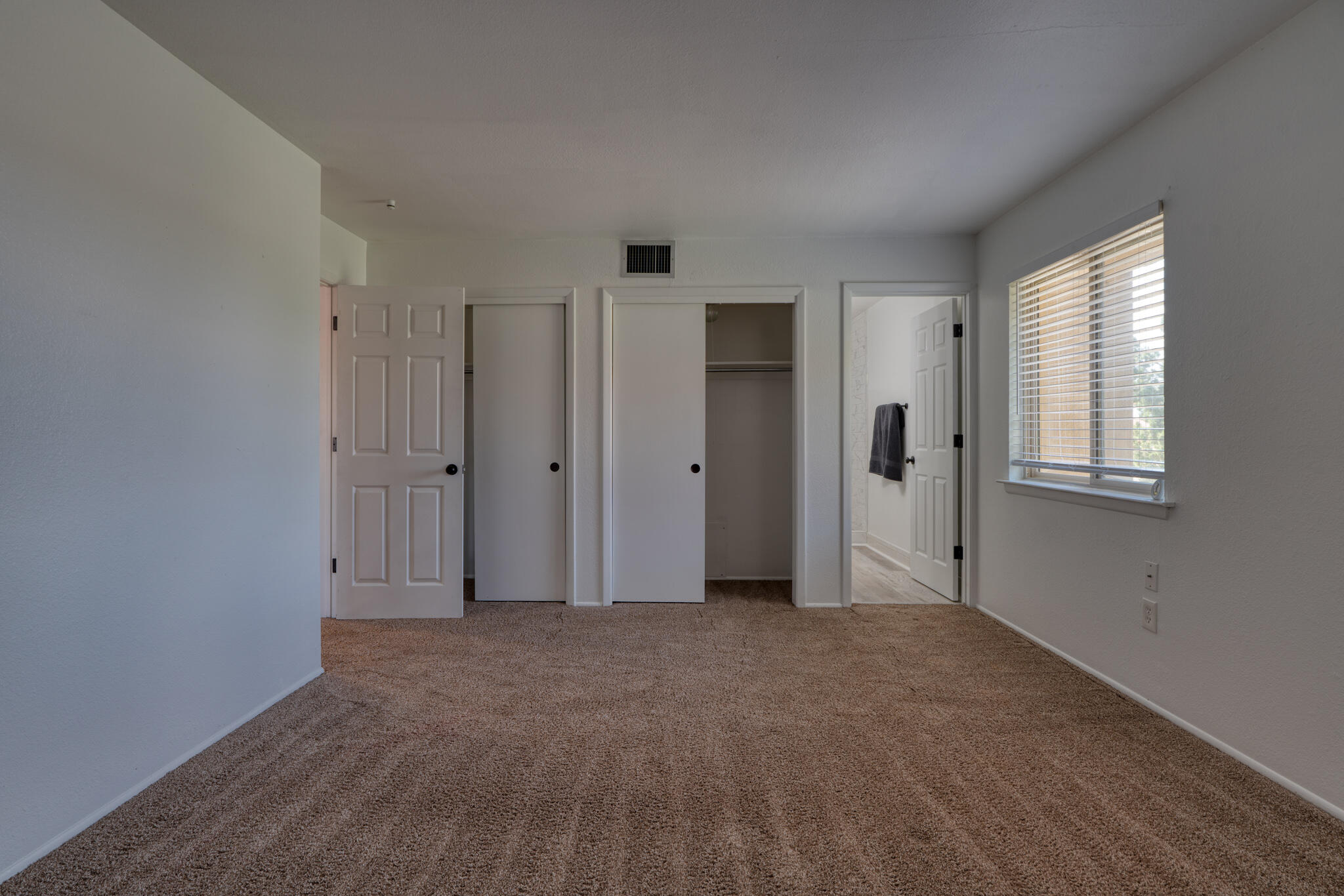919 Country Club Drive SE M