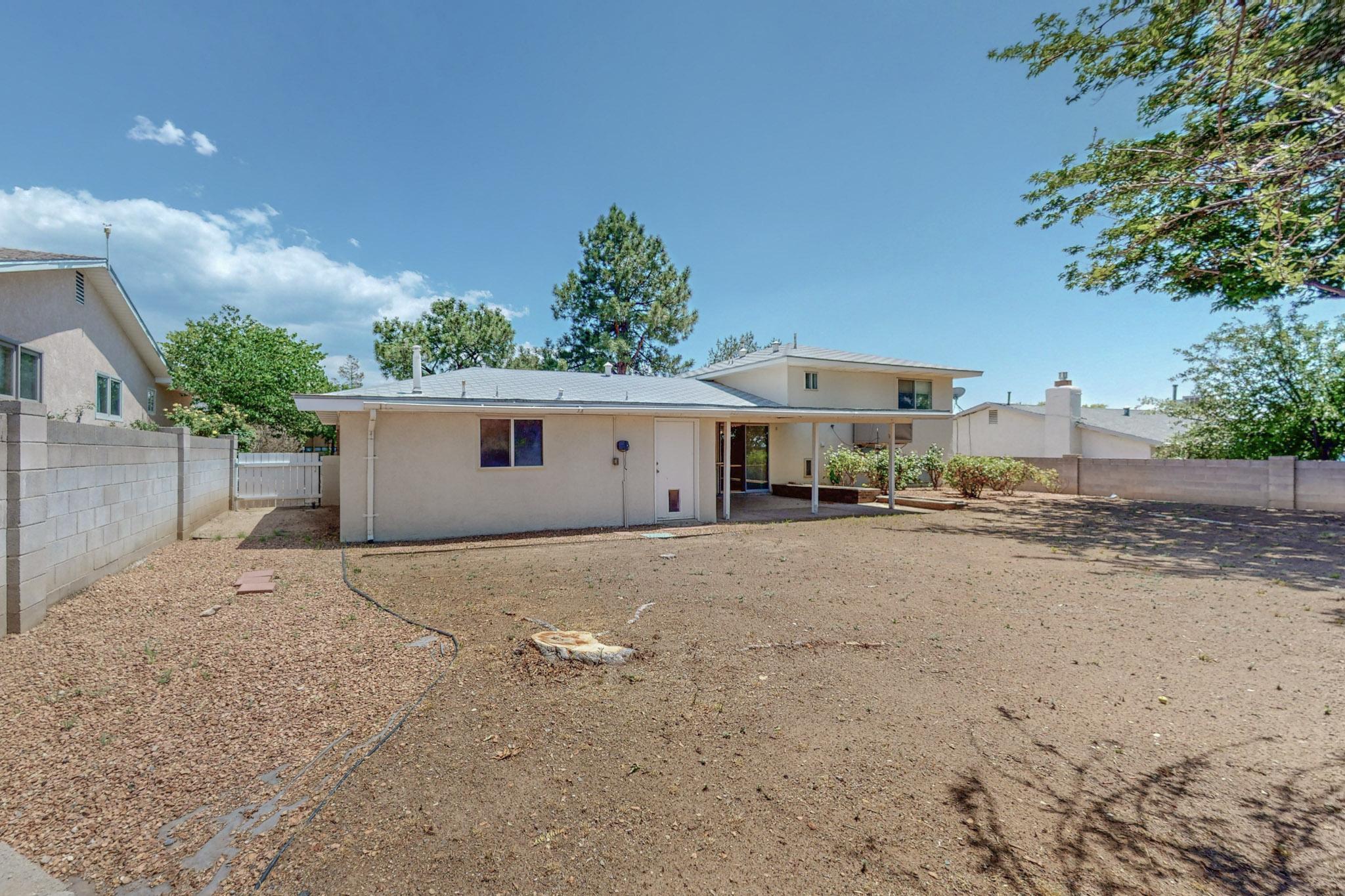 3713 Mount Rainier Drive NE