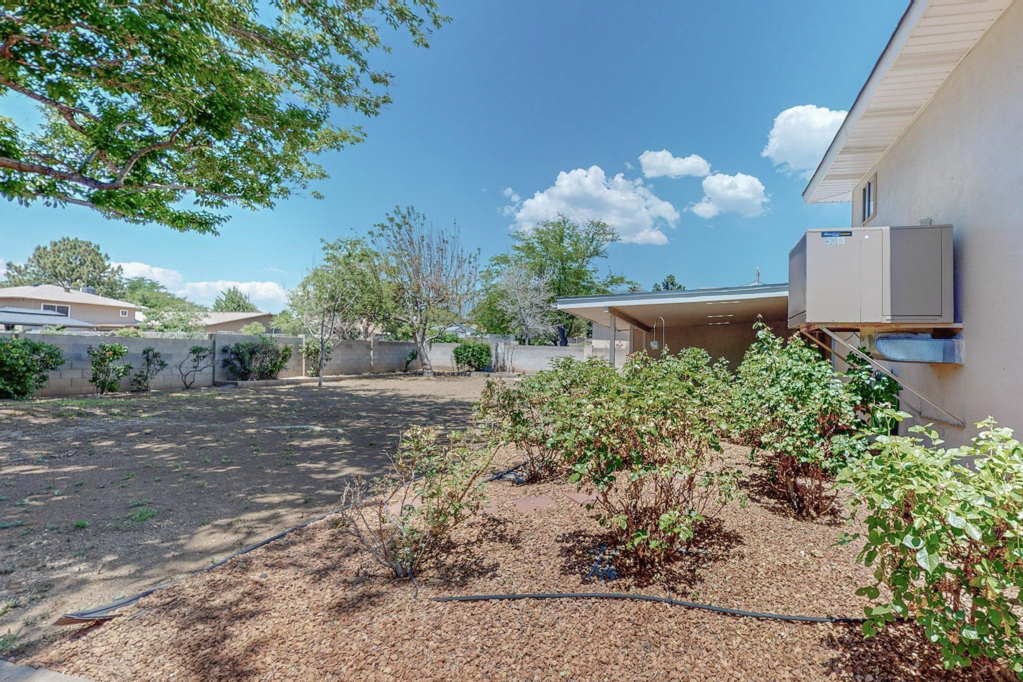 3713 Mount Rainier Drive NE