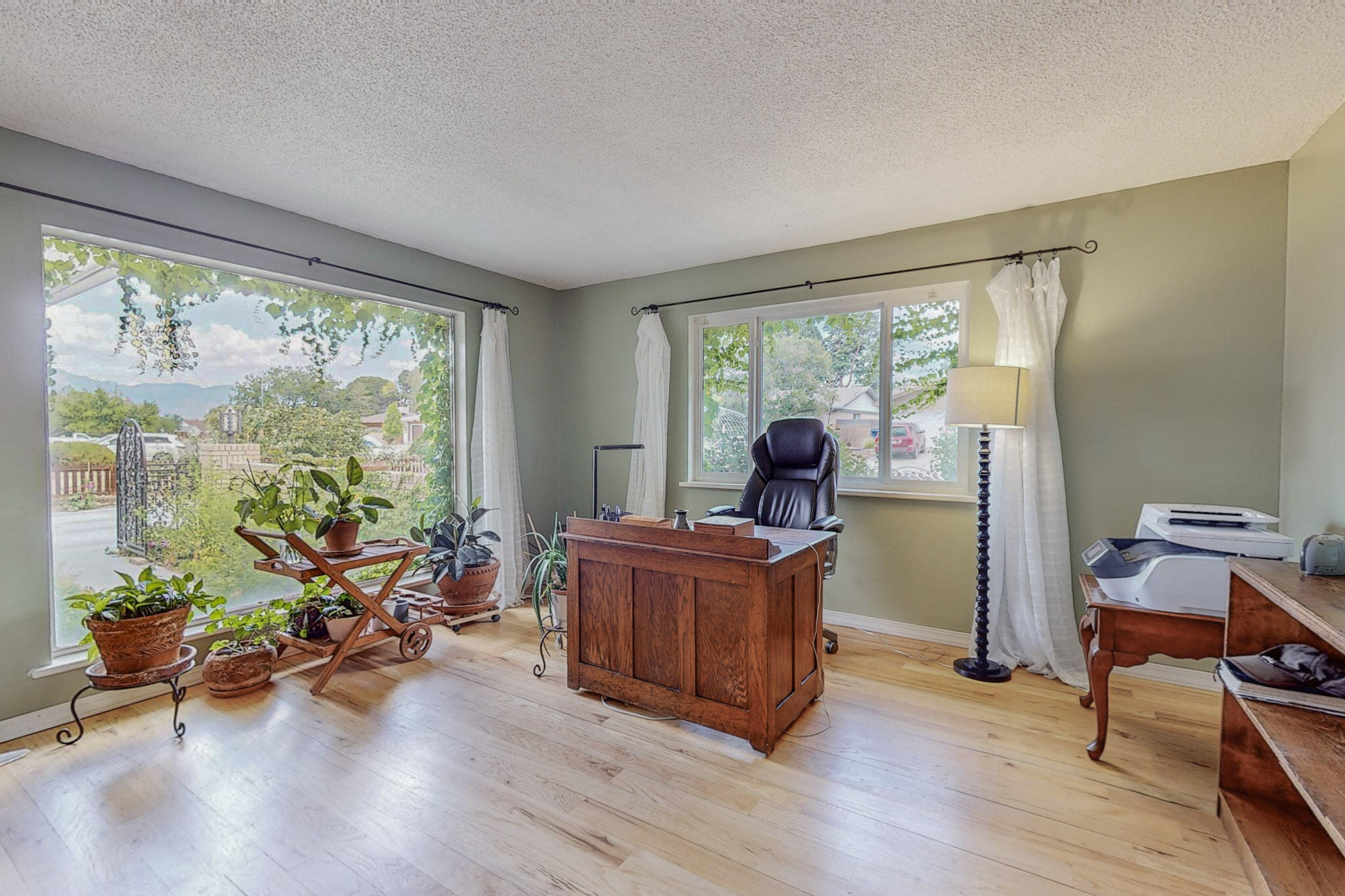 2425 Cutler Avenue NE