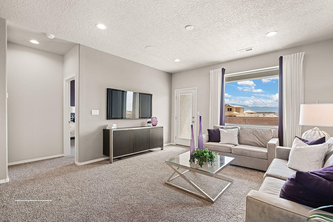 10803 Sabino Loop SW