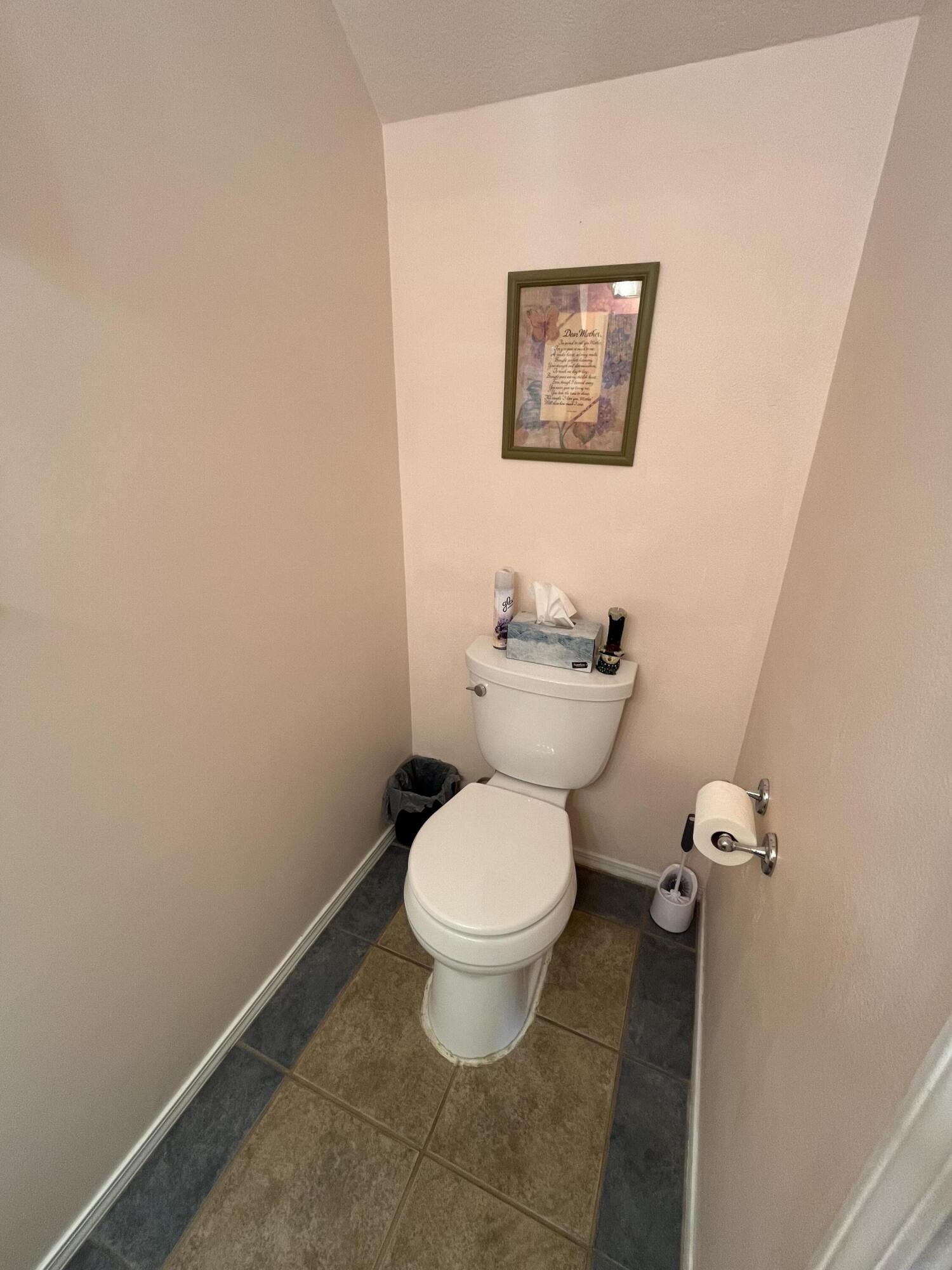 6859 Forest Hills Drive NE