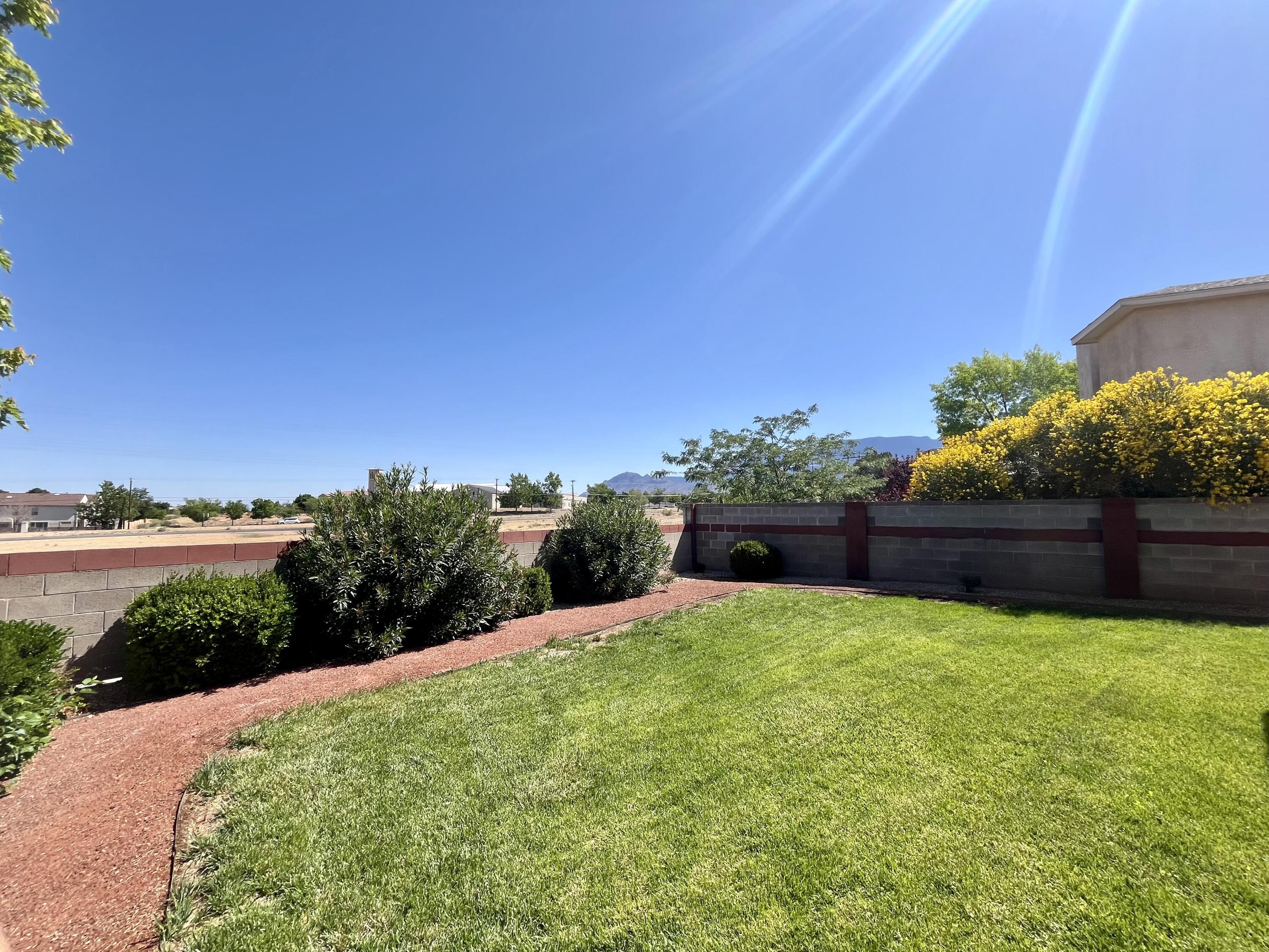 6859 Forest Hills Drive NE