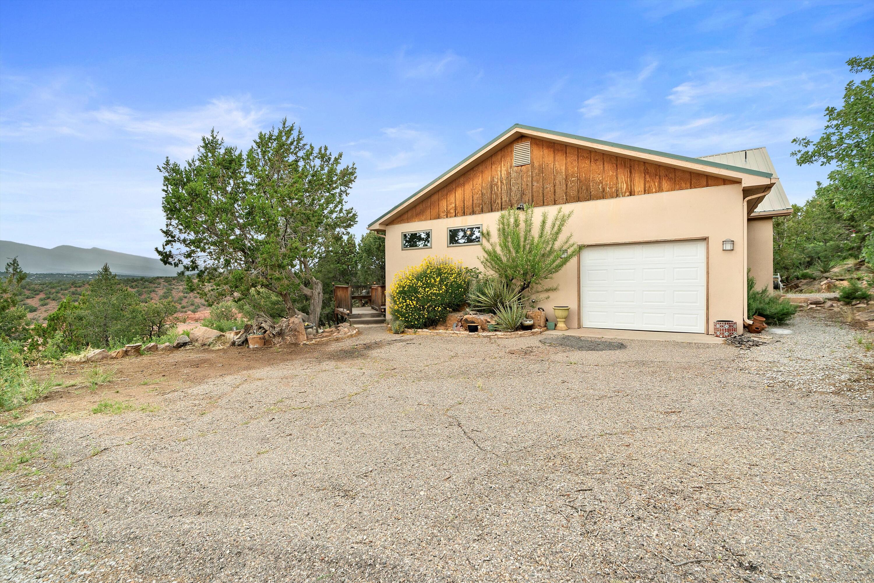 79 Lagarto Road