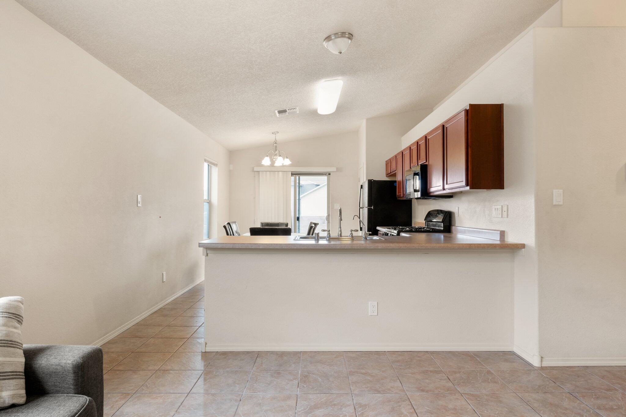 1239 Telstar Loop NW