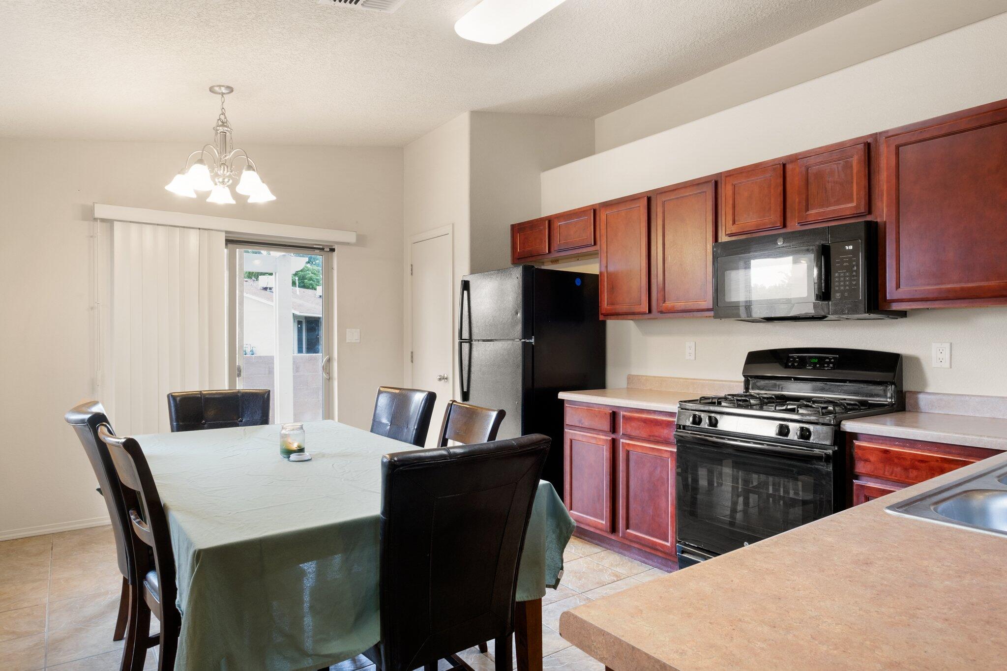 1239 Telstar Loop NW