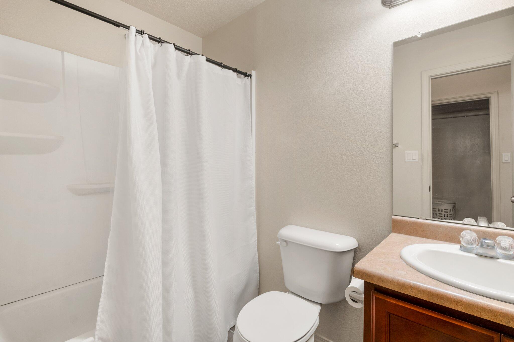 1239 Telstar Loop NW