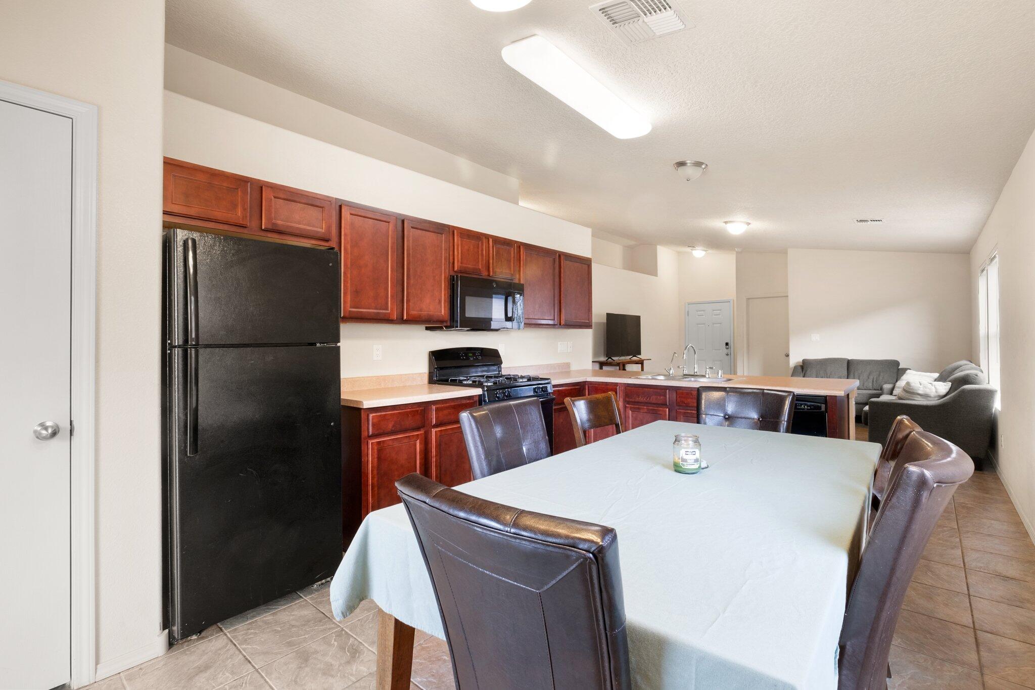 1239 Telstar Loop NW