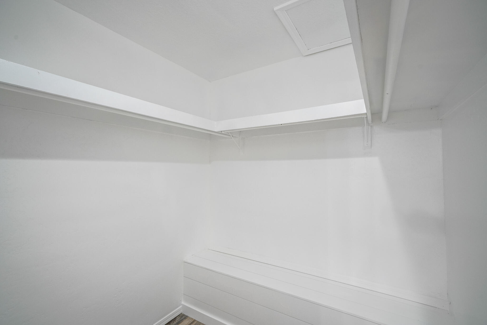 214 Sommerset Drive SE