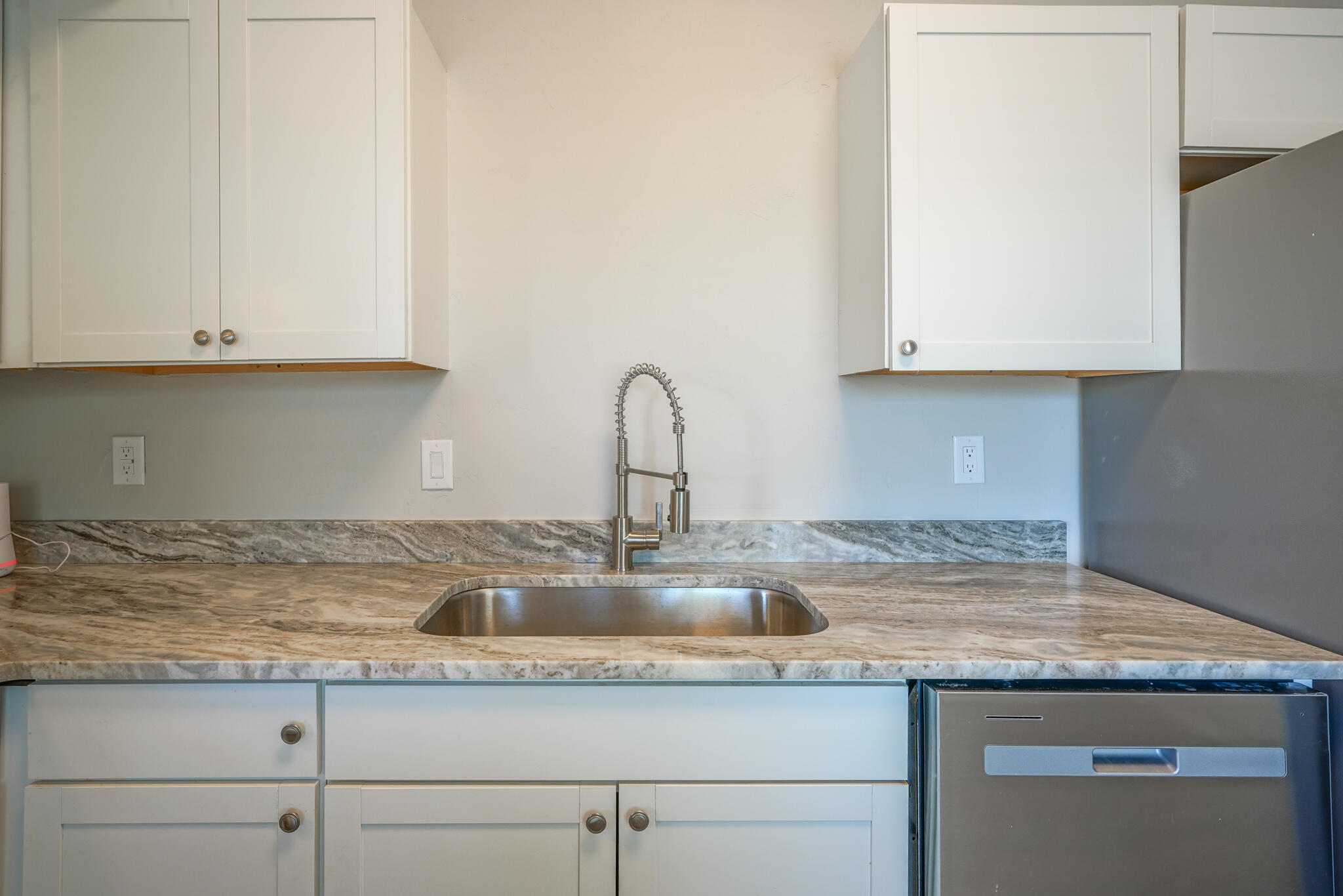 214 Sommerset Drive SE