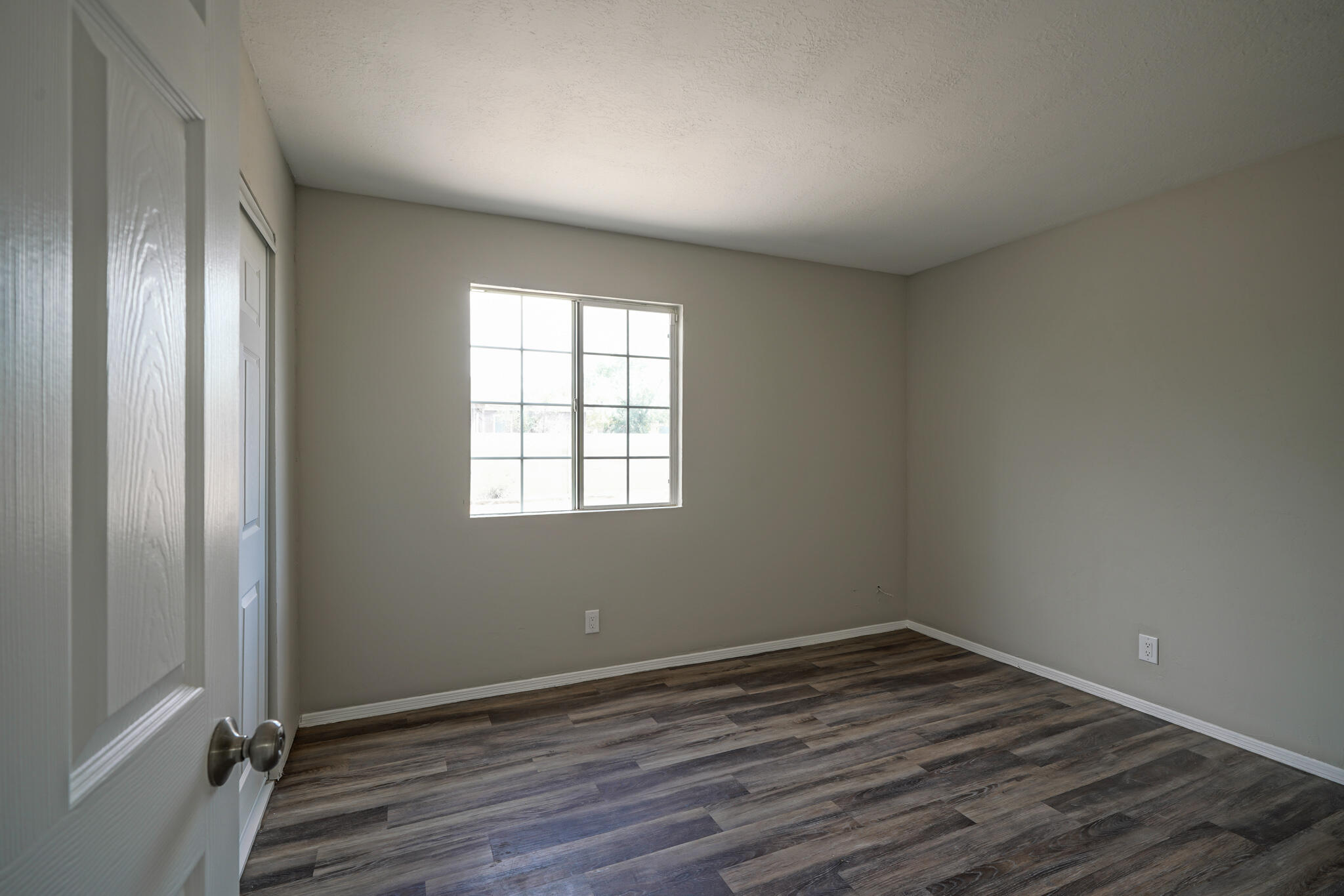 214 Sommerset Drive SE