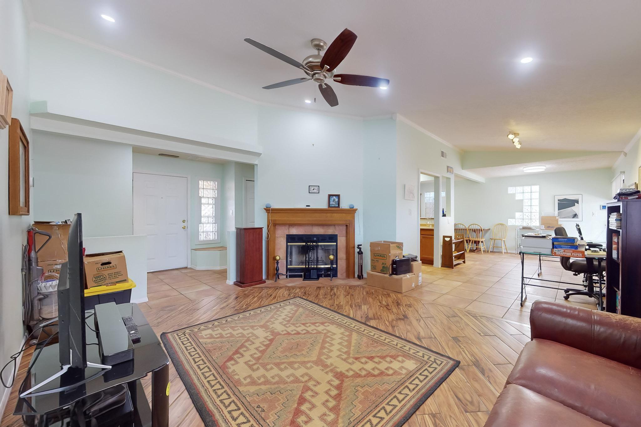1968 Roanoke Drive NE
