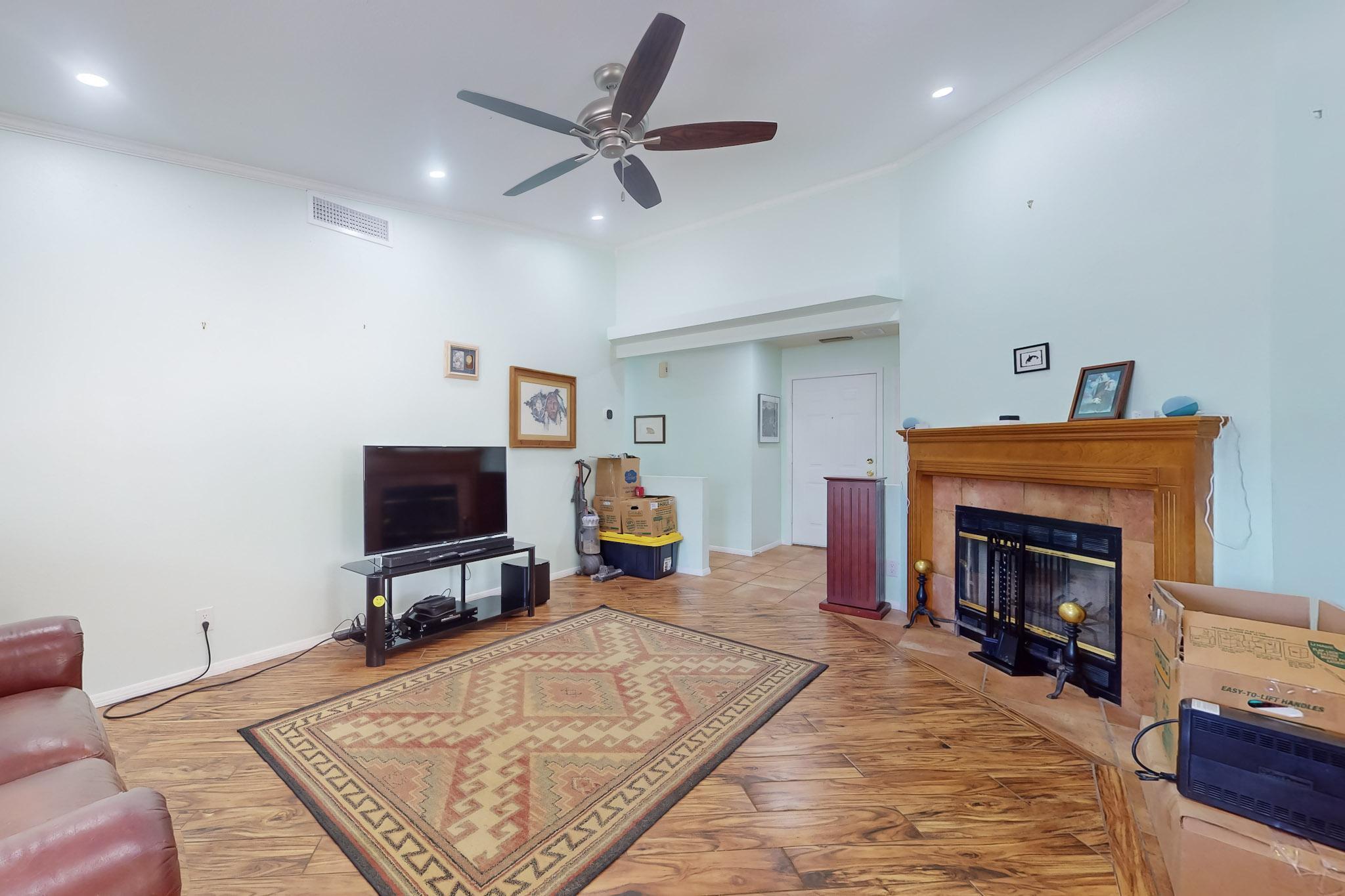 1968 Roanoke Drive NE