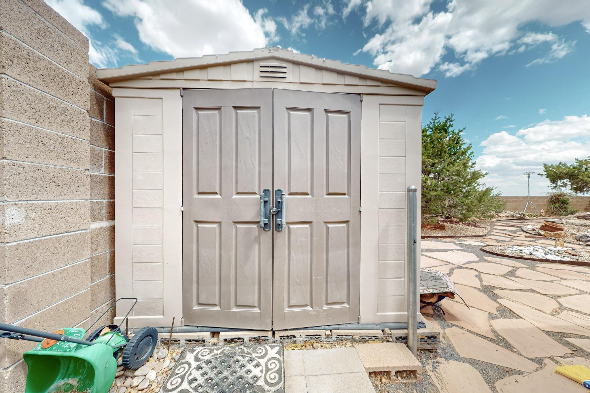 1968 Roanoke Drive NE
