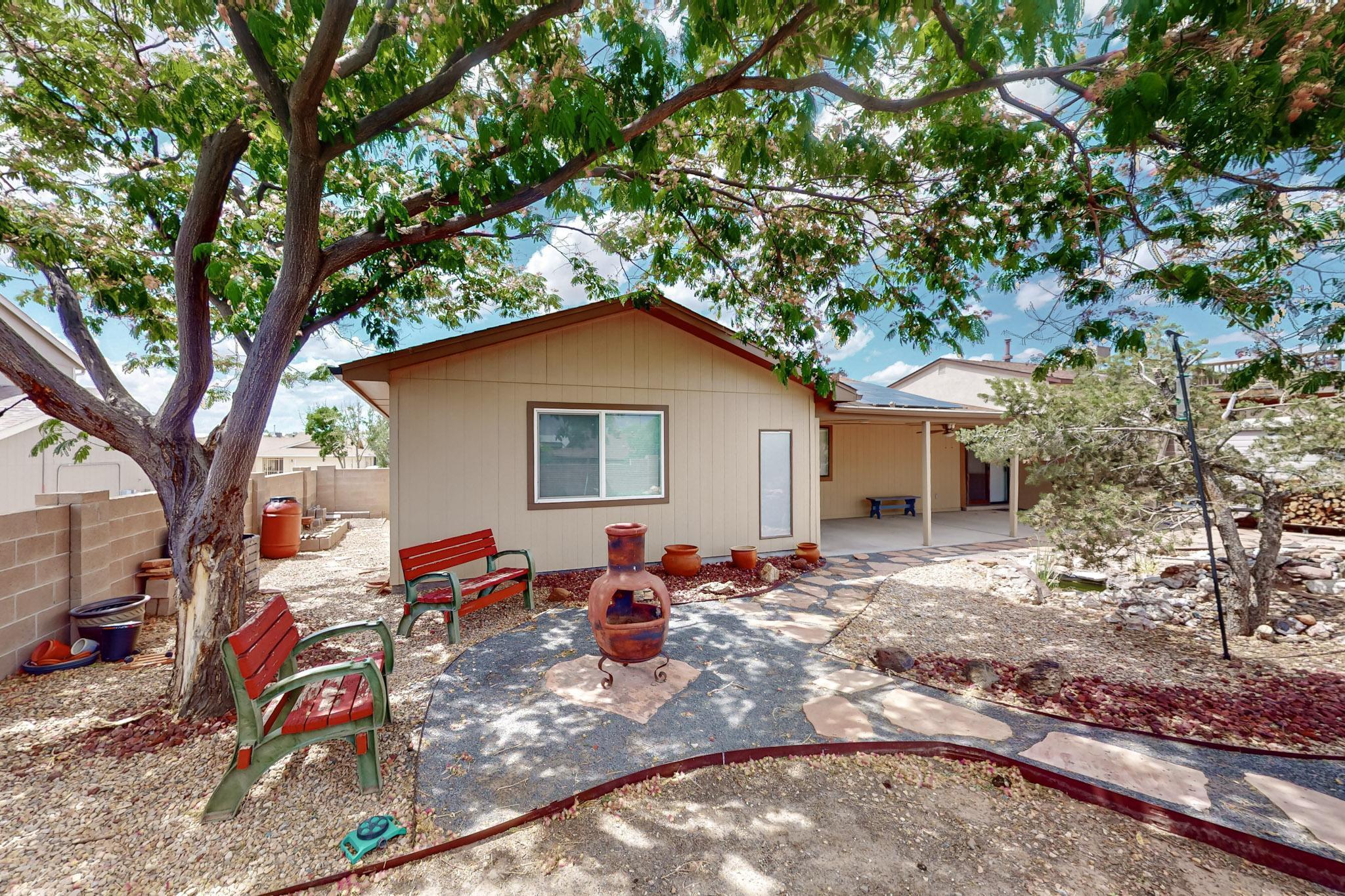 1968 Roanoke Drive NE