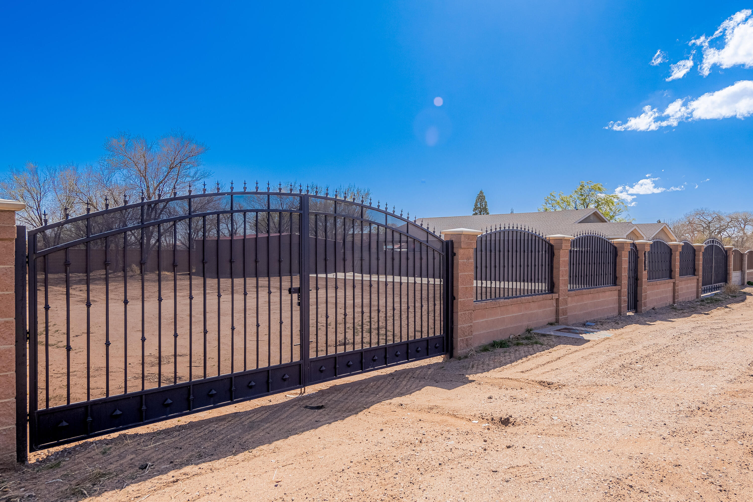 2850 Rio Bravo Boulevard SW