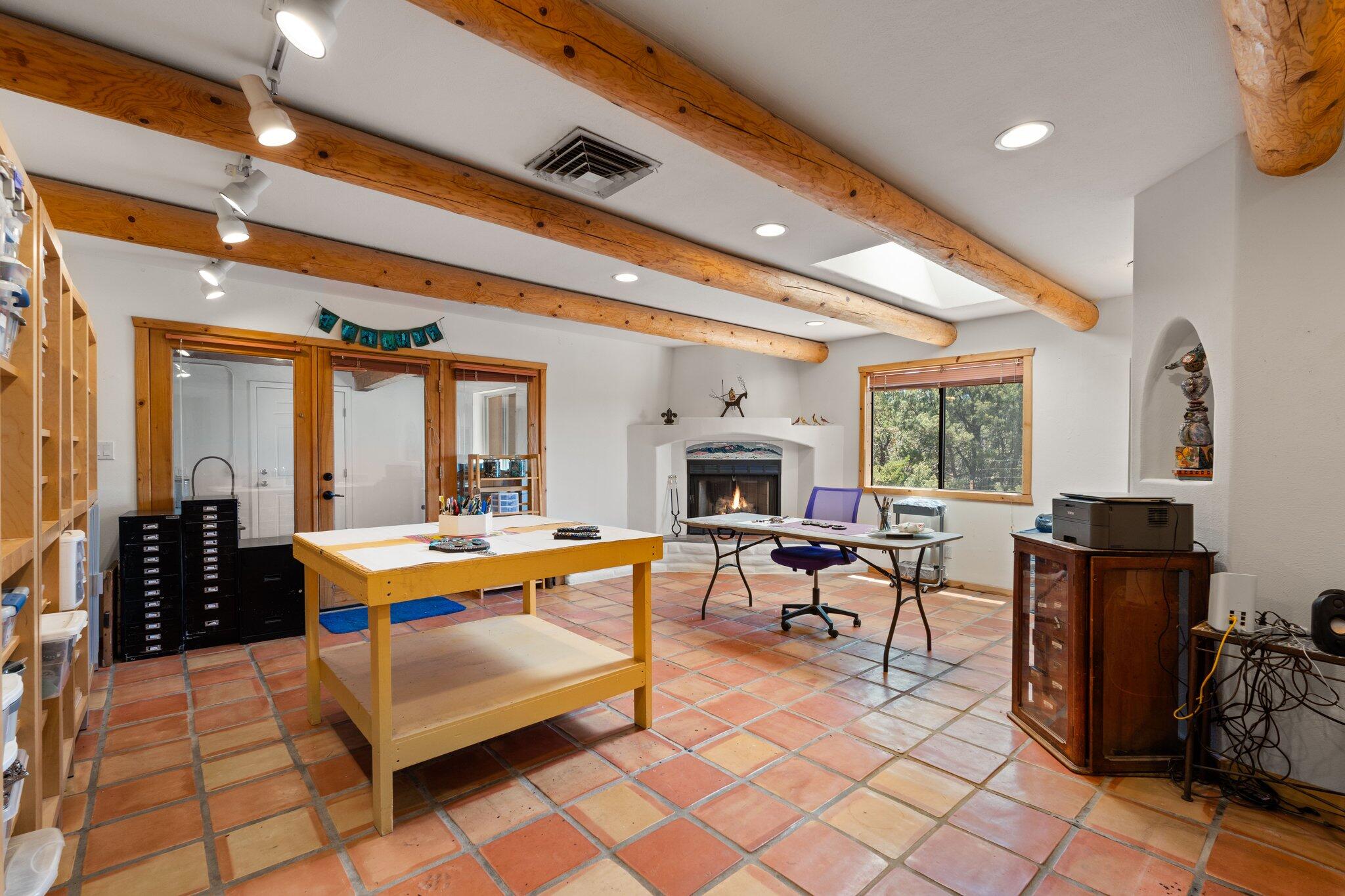 6 Las Huertas Road