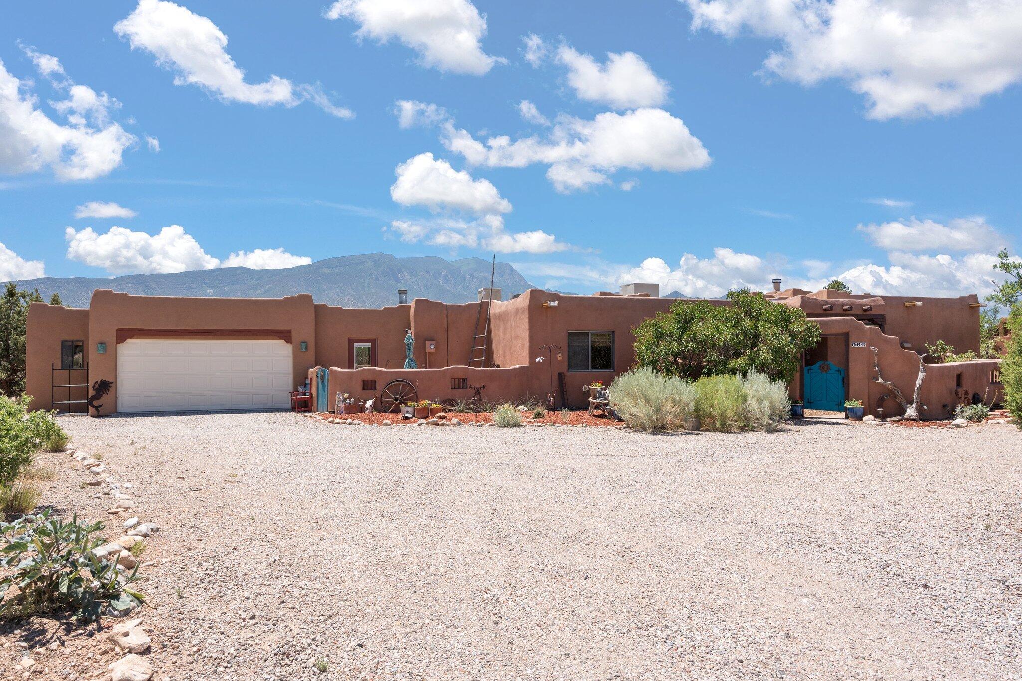 6 Las Huertas Road