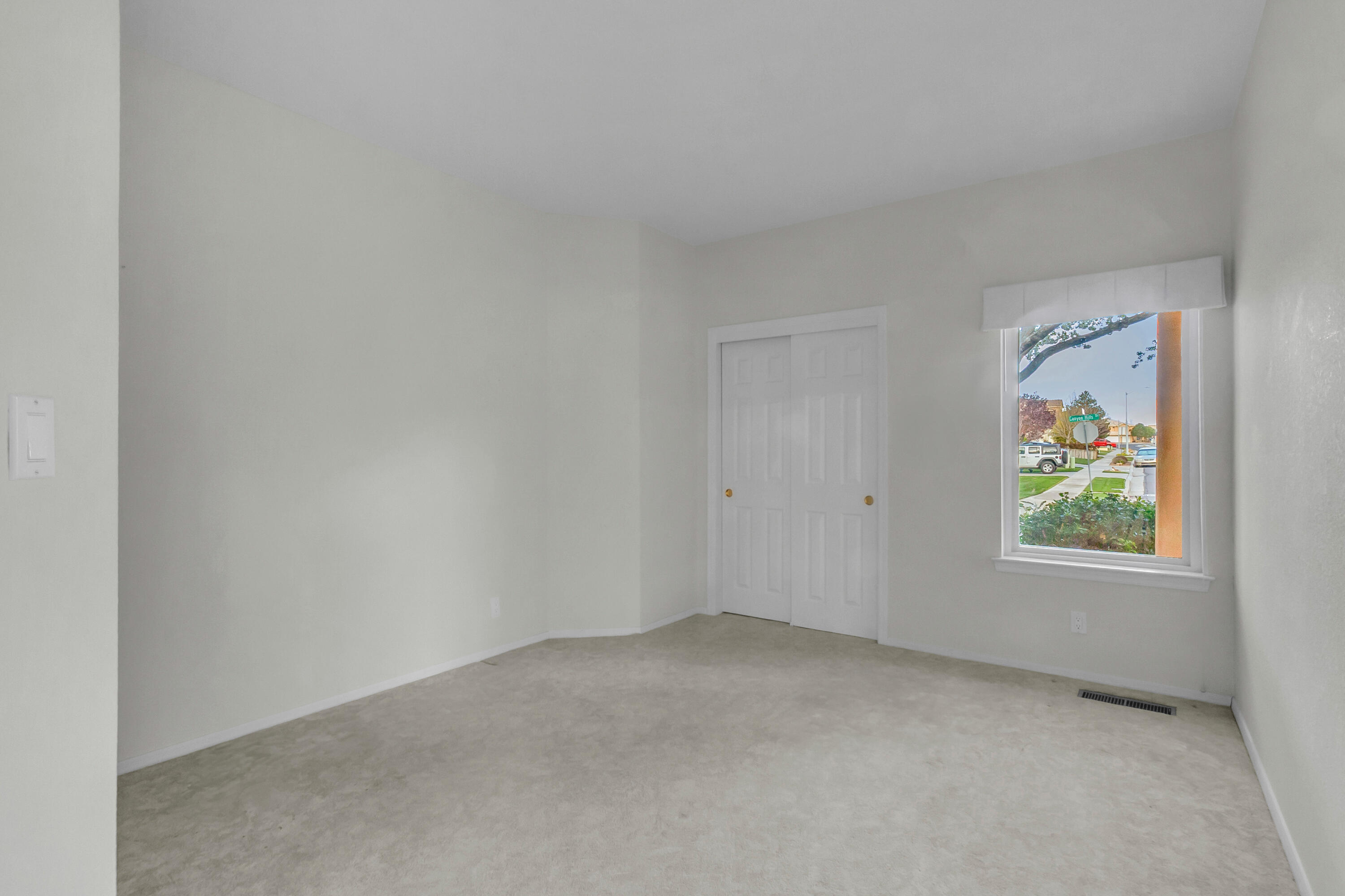 1426 Canyon Hills Drive NE