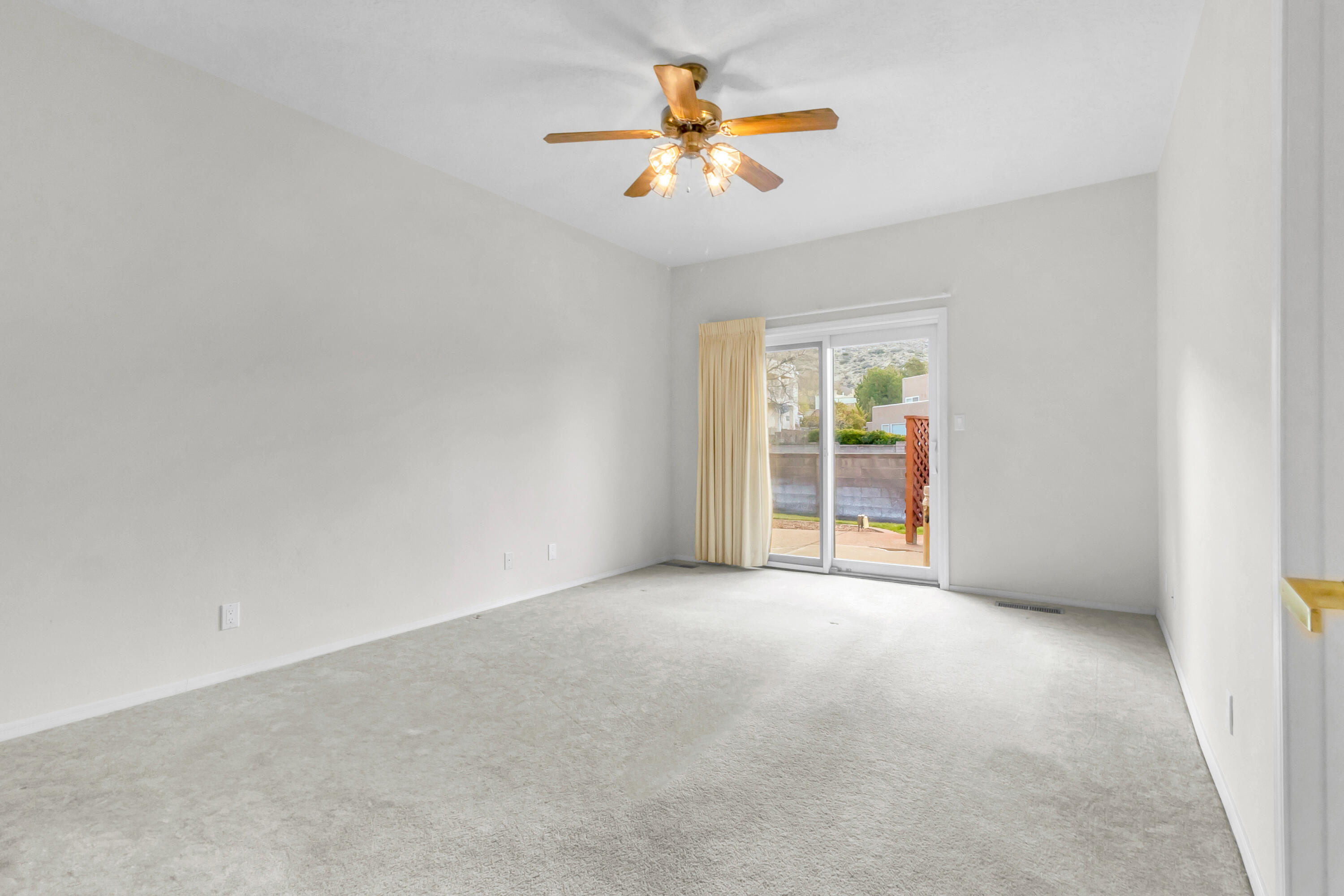 1426 Canyon Hills Drive NE