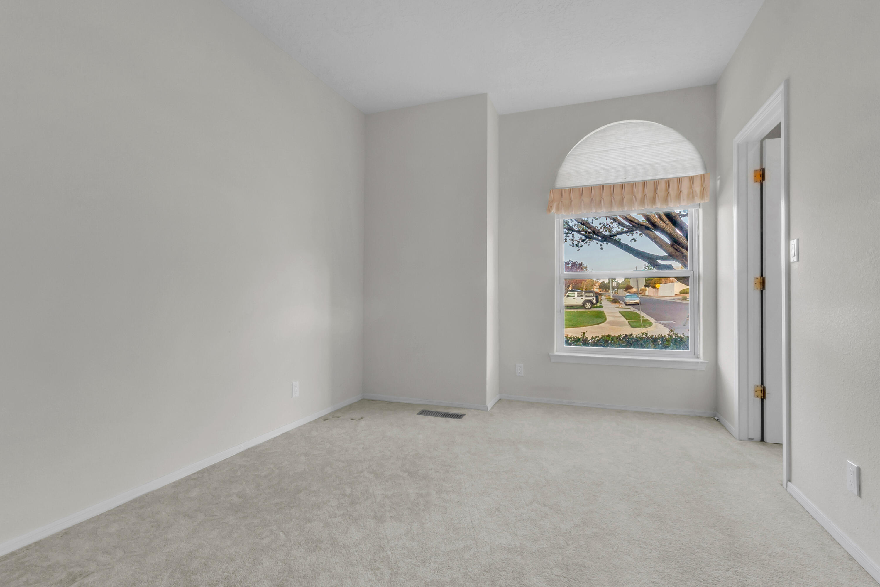 1426 Canyon Hills Drive NE