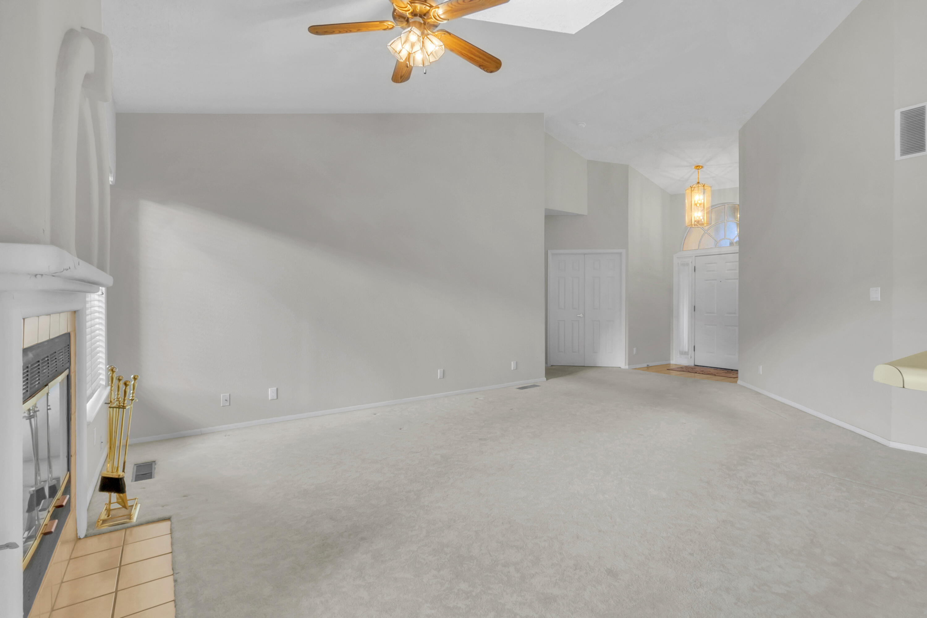1426 Canyon Hills Drive NE