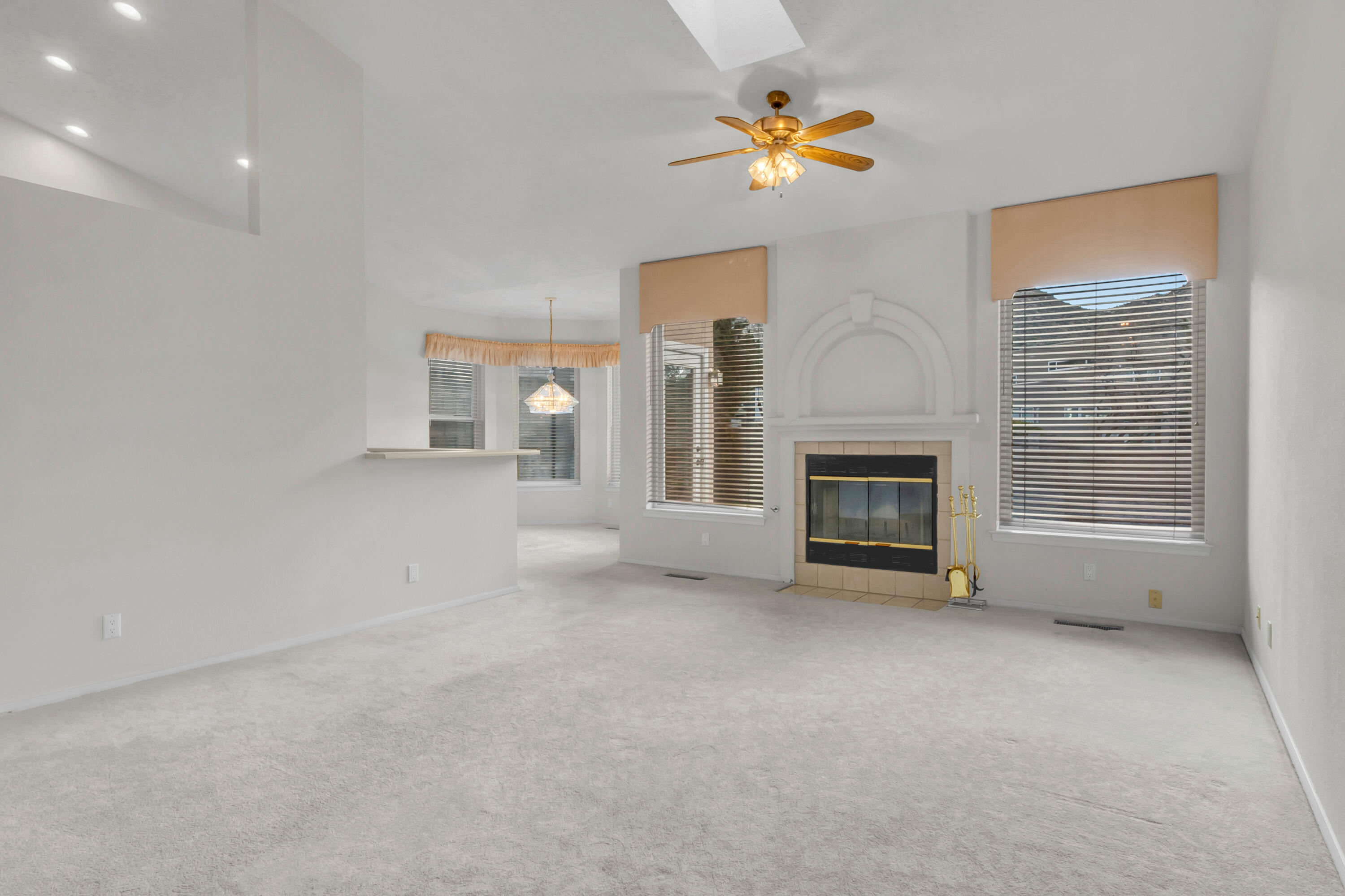 1426 Canyon Hills Drive NE
