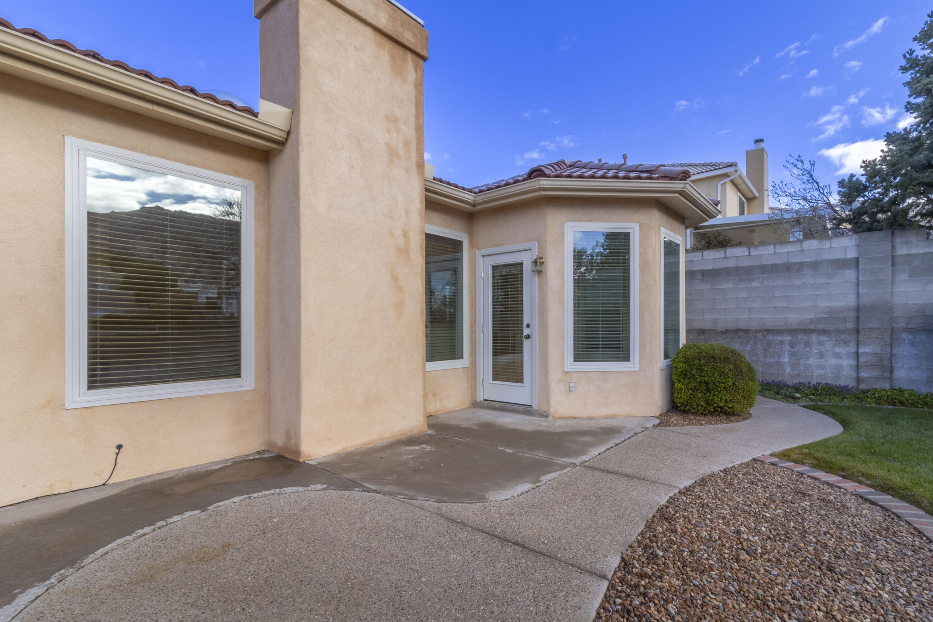 1426 Canyon Hills Drive NE