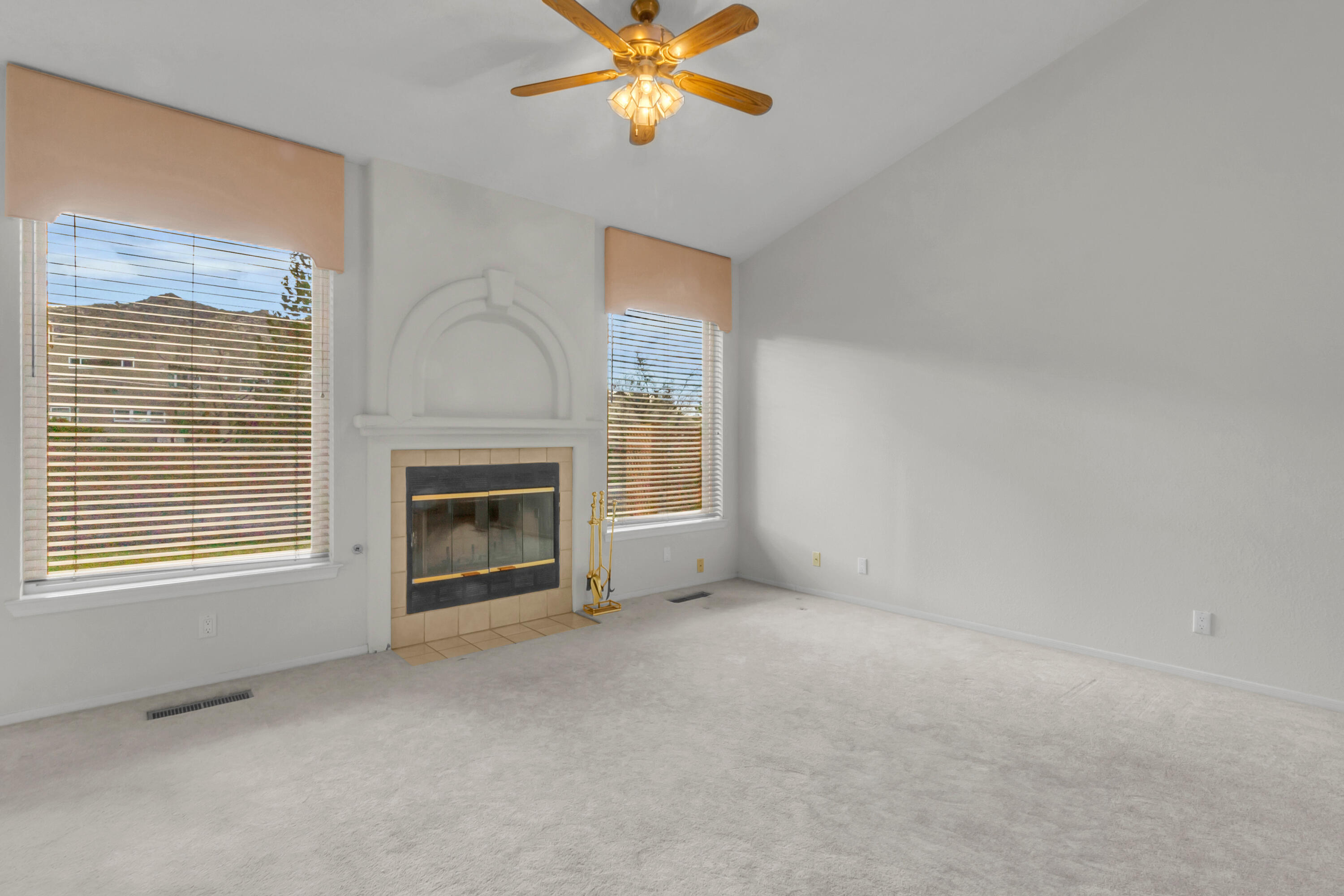 1426 Canyon Hills Drive NE