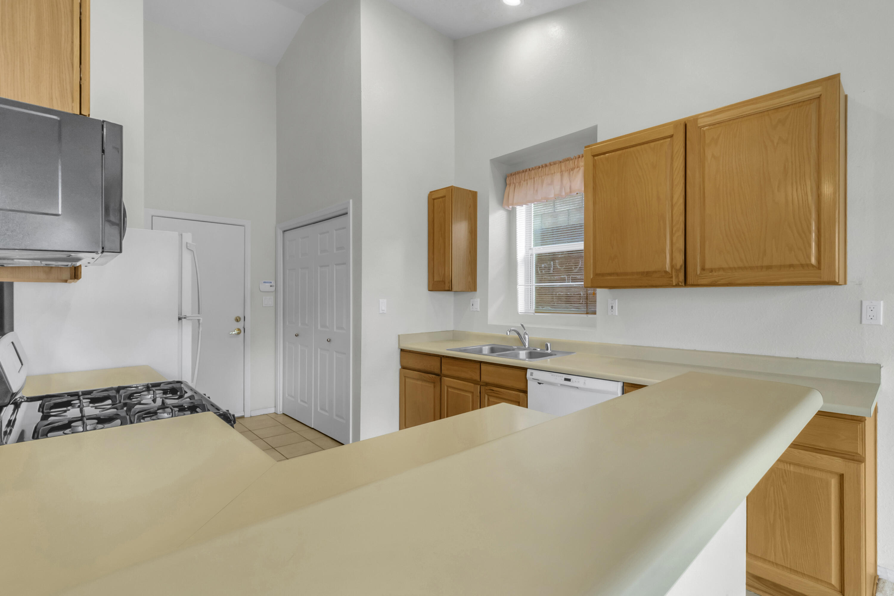 1426 Canyon Hills Drive NE