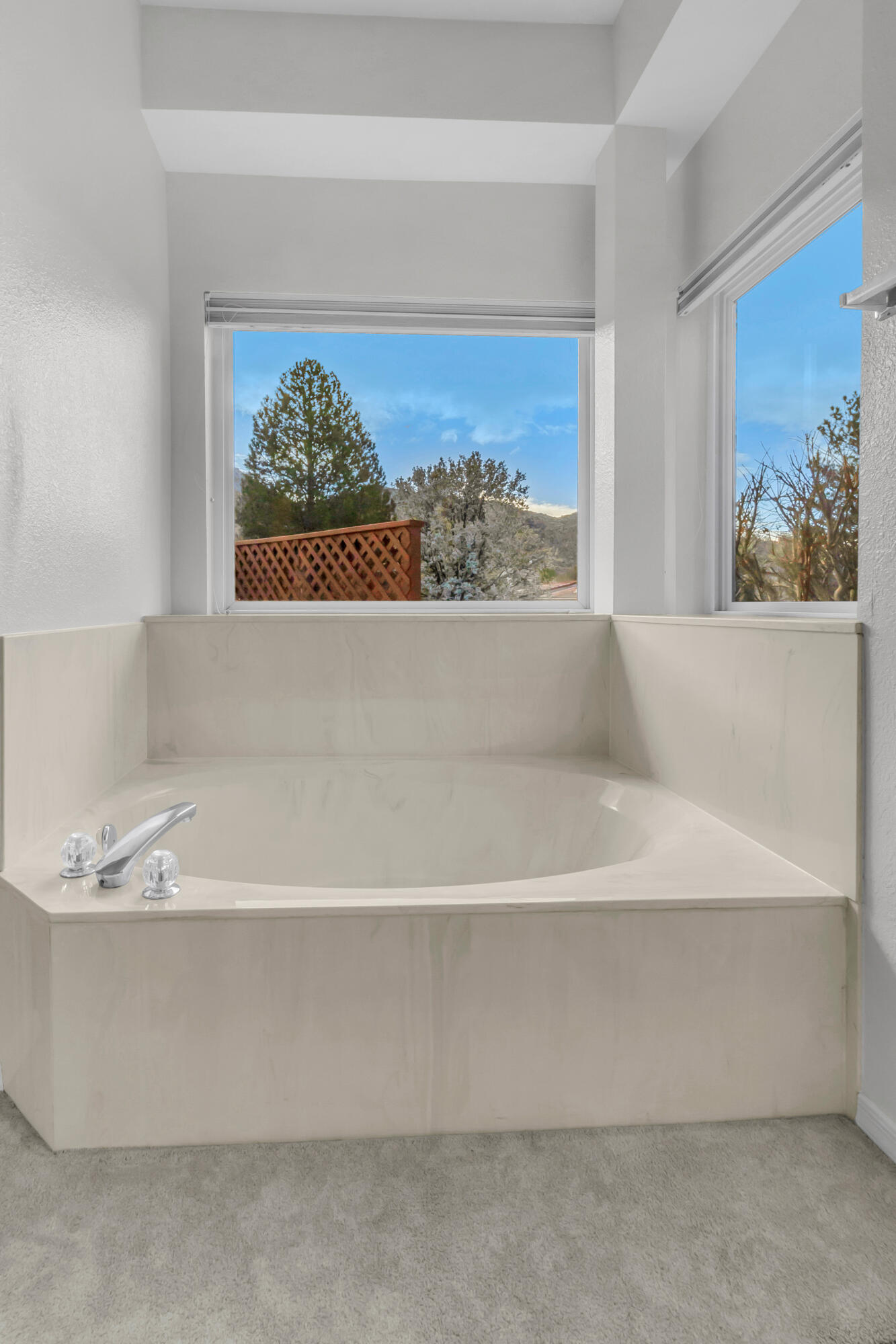1426 Canyon Hills Drive NE