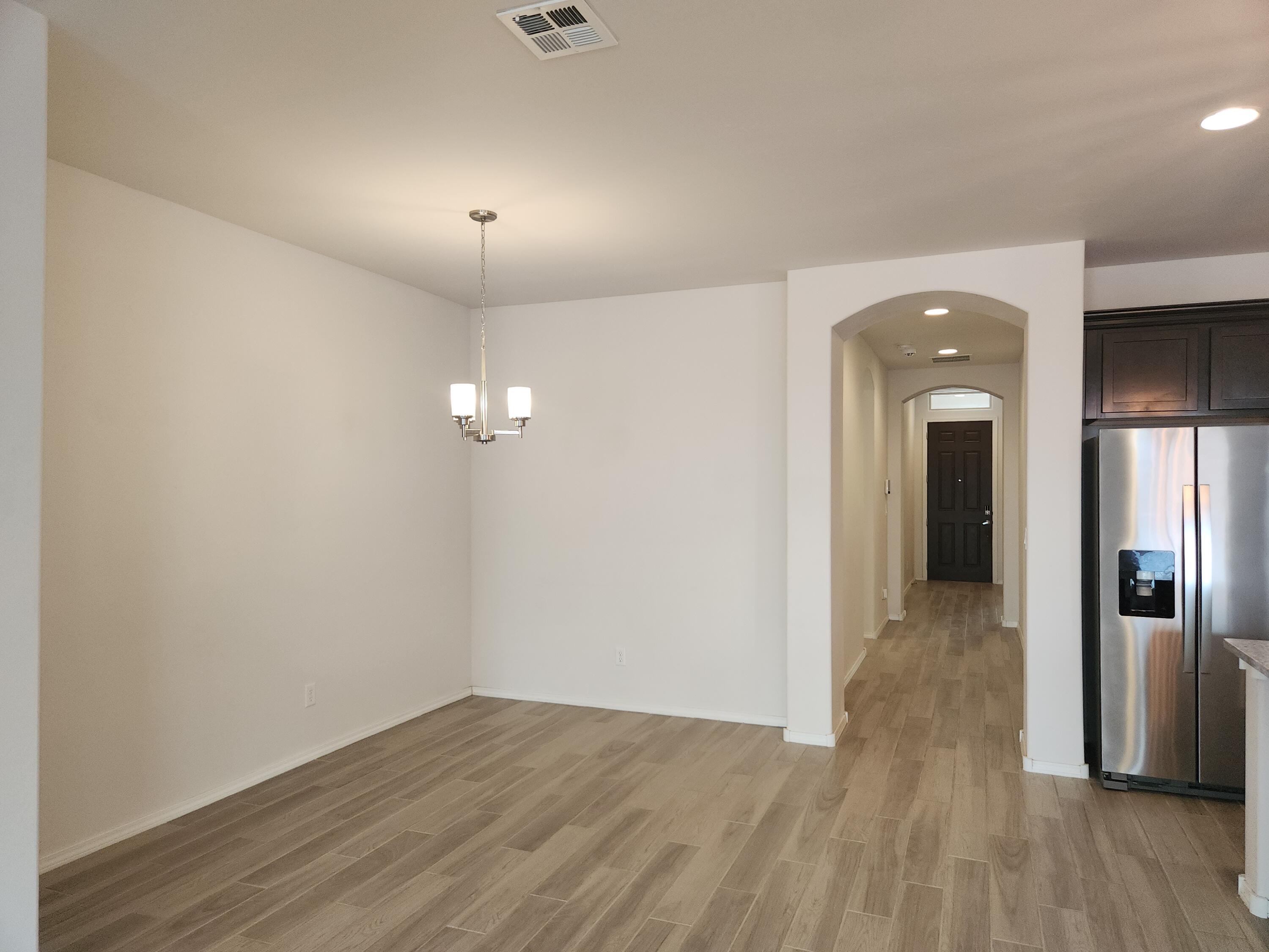 4340 Golden Eagle Loop NE