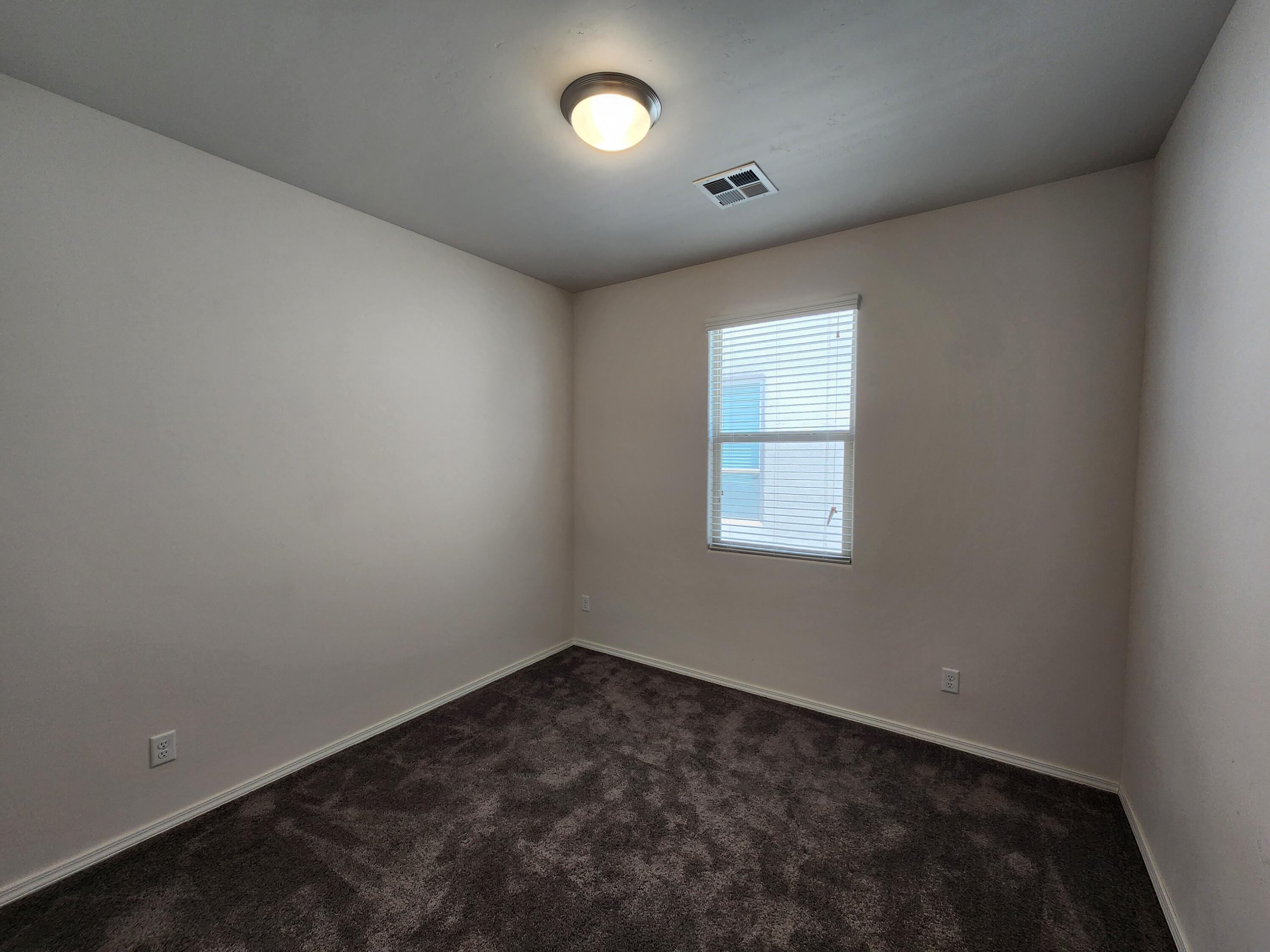4340 Golden Eagle Loop NE