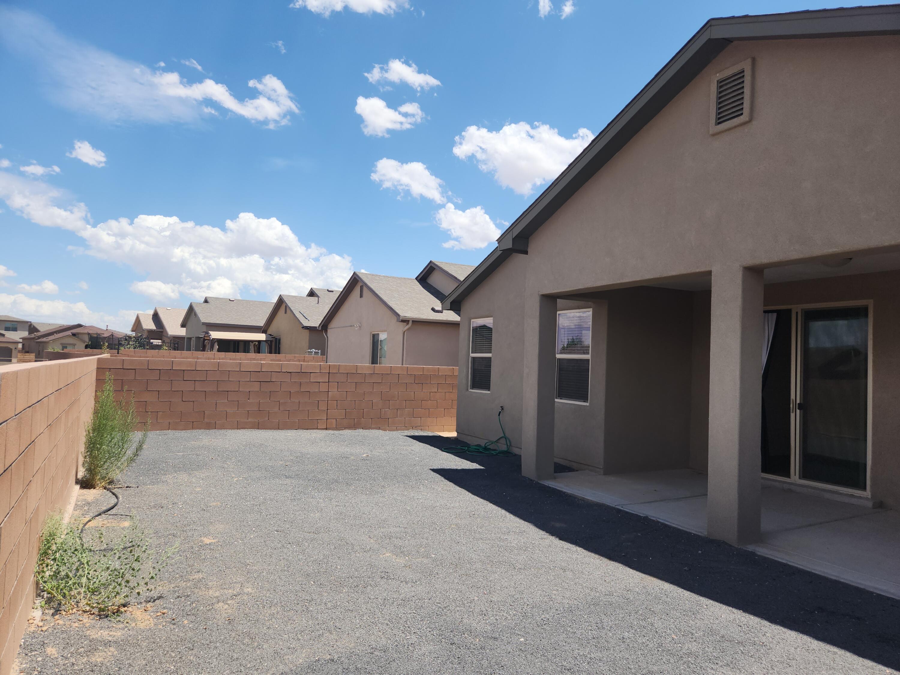 4340 Golden Eagle Loop NE