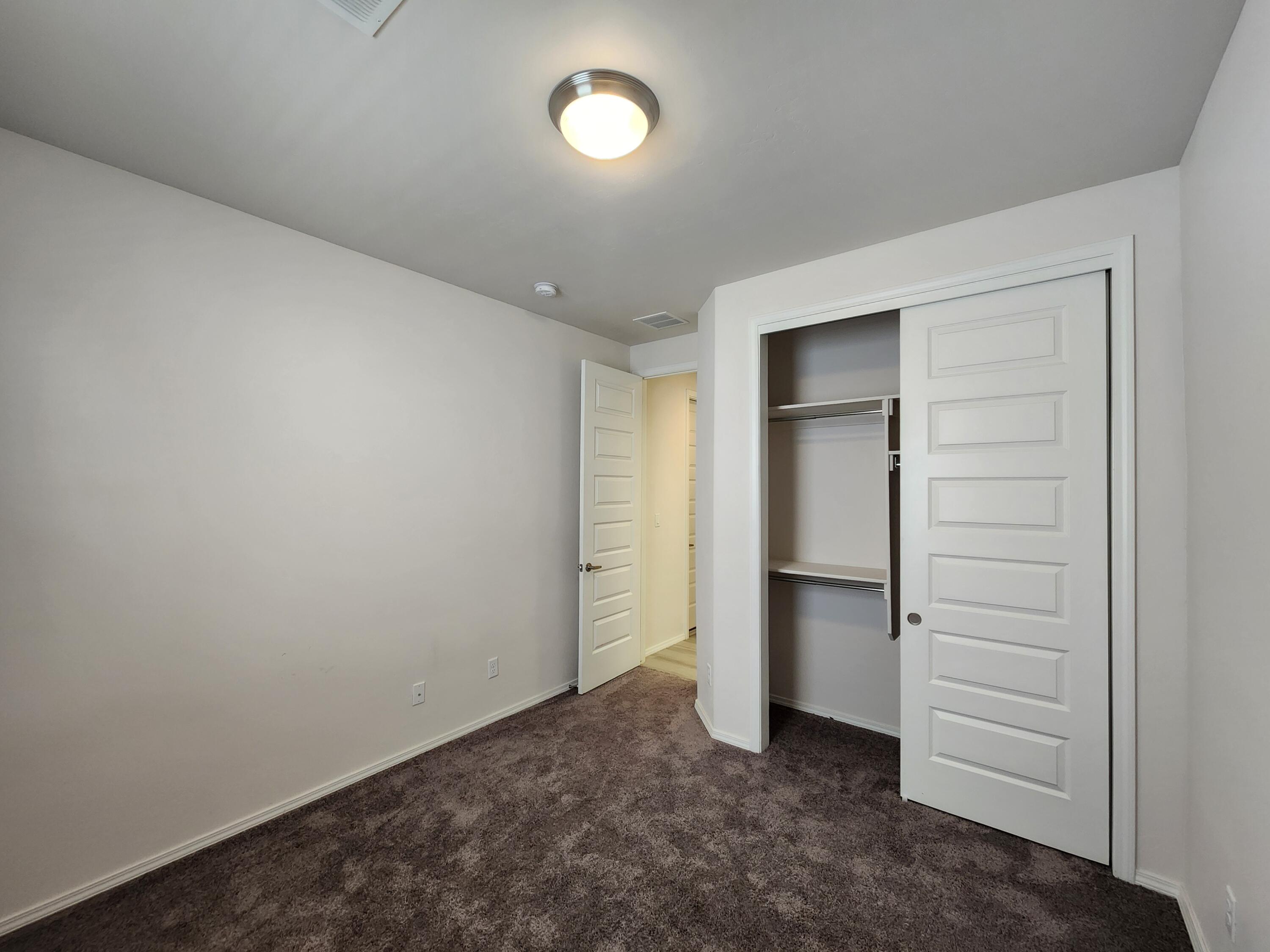 4340 Golden Eagle Loop NE