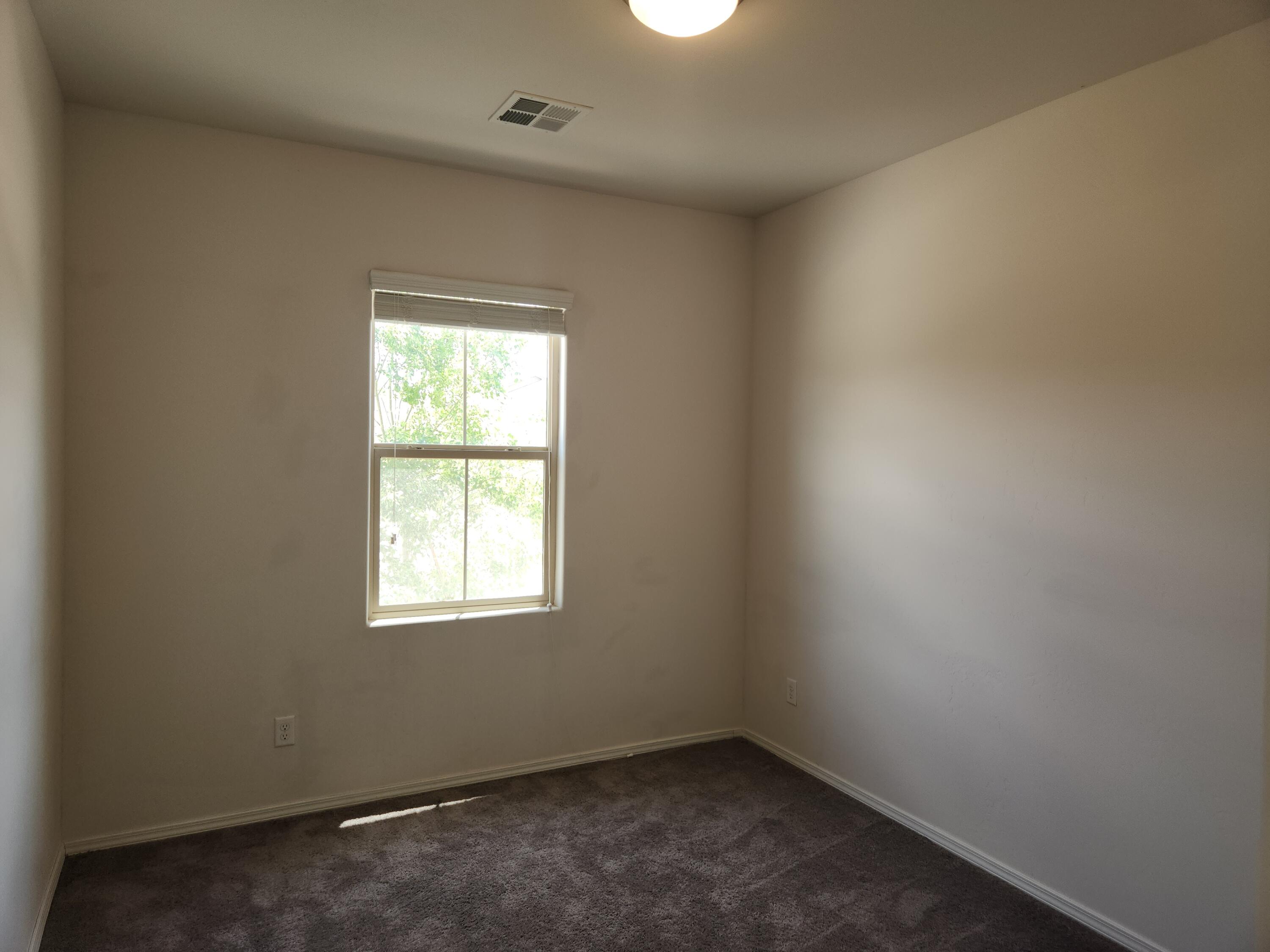 4340 Golden Eagle Loop NE