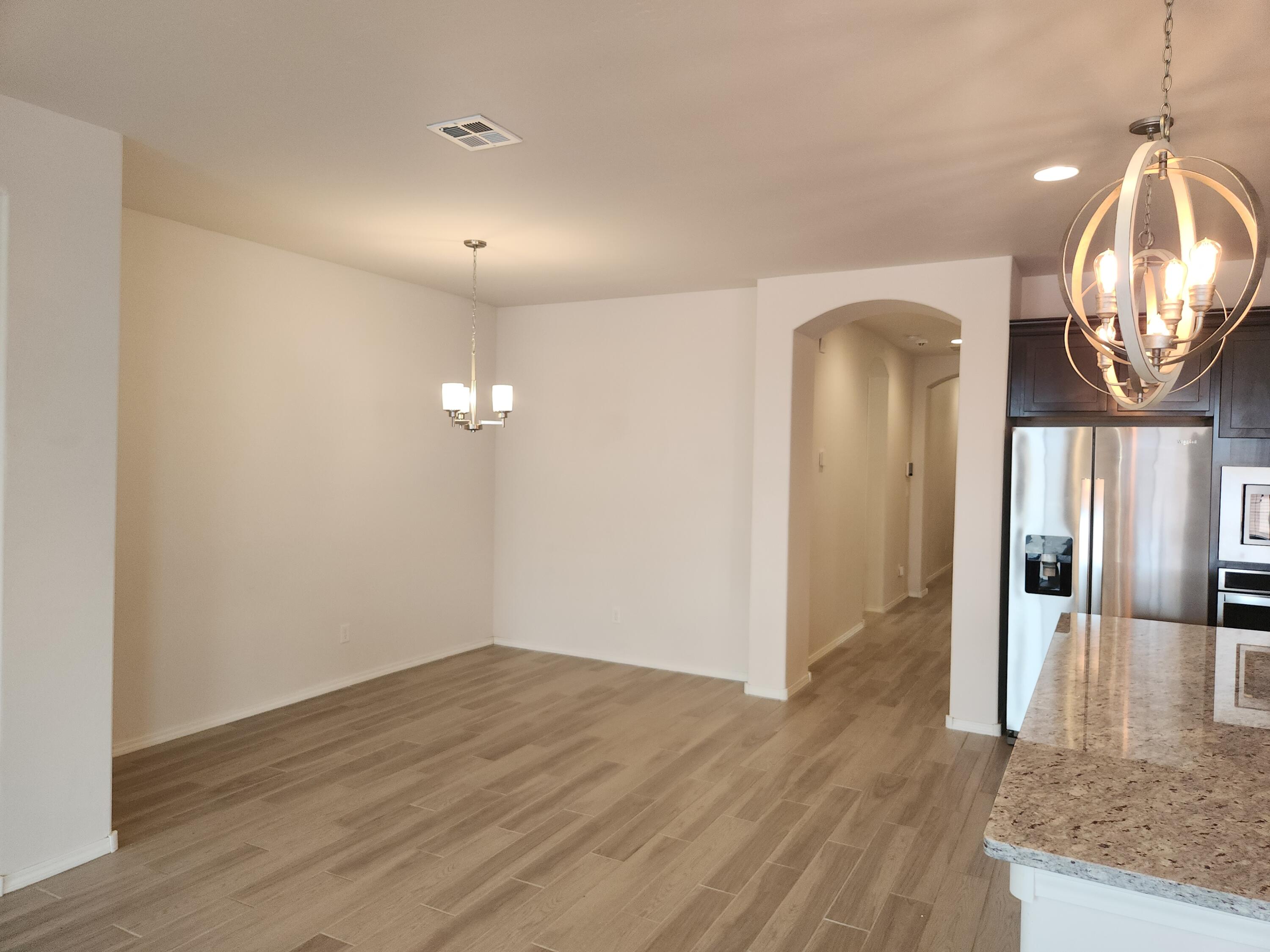 4340 Golden Eagle Loop NE
