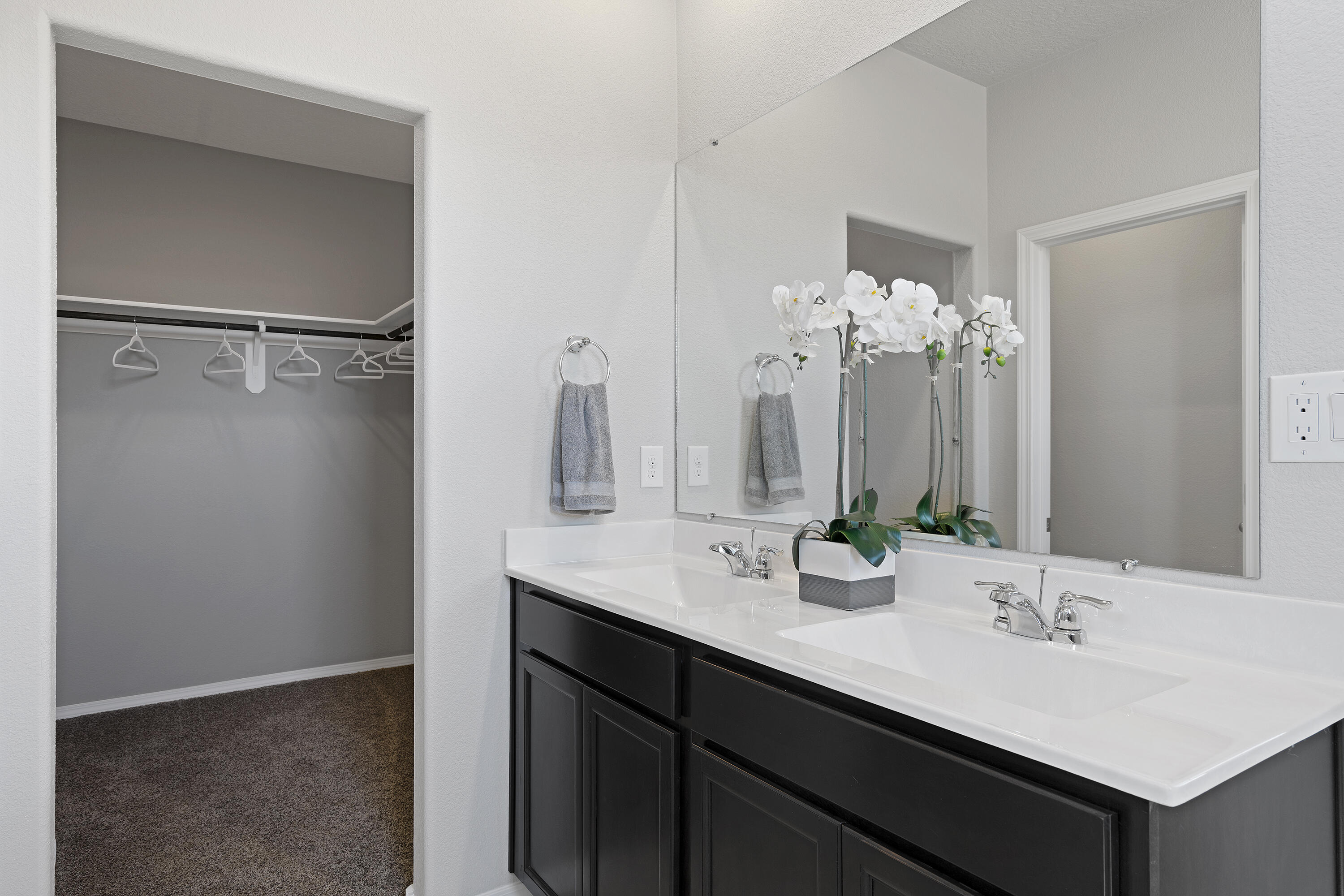 10805 Sabino Loop SW