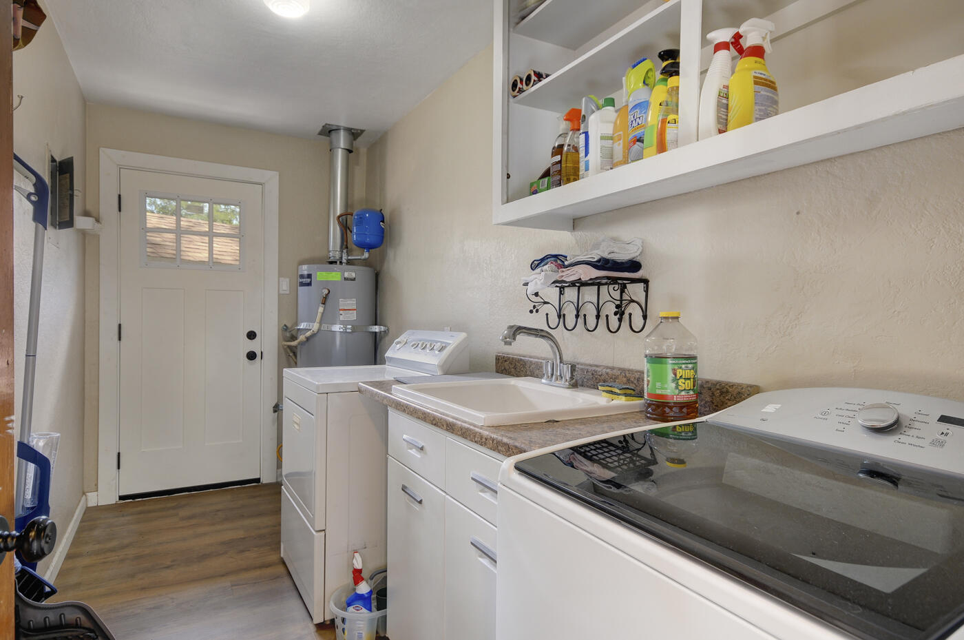 1840 June Street NE