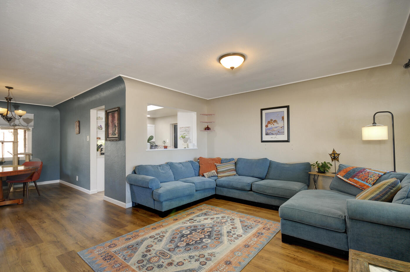 1840 June Street NE