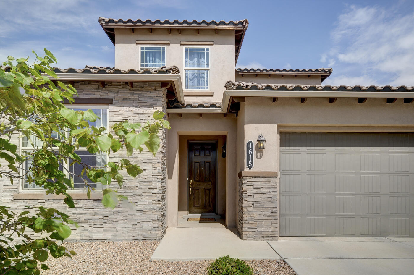 1615 Barbaro Drive SE