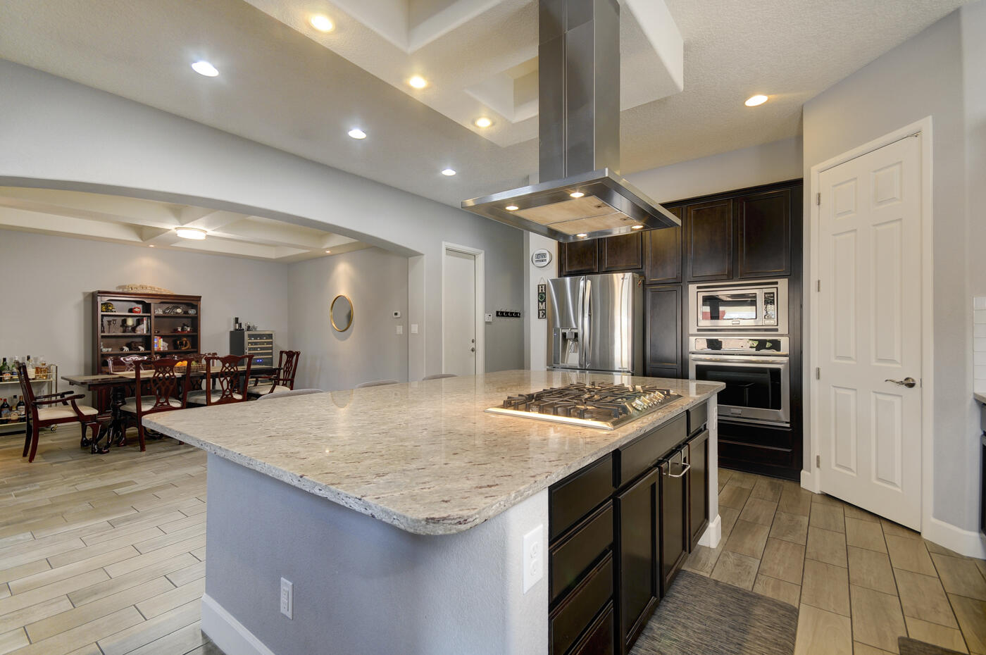 1615 Barbaro Drive SE