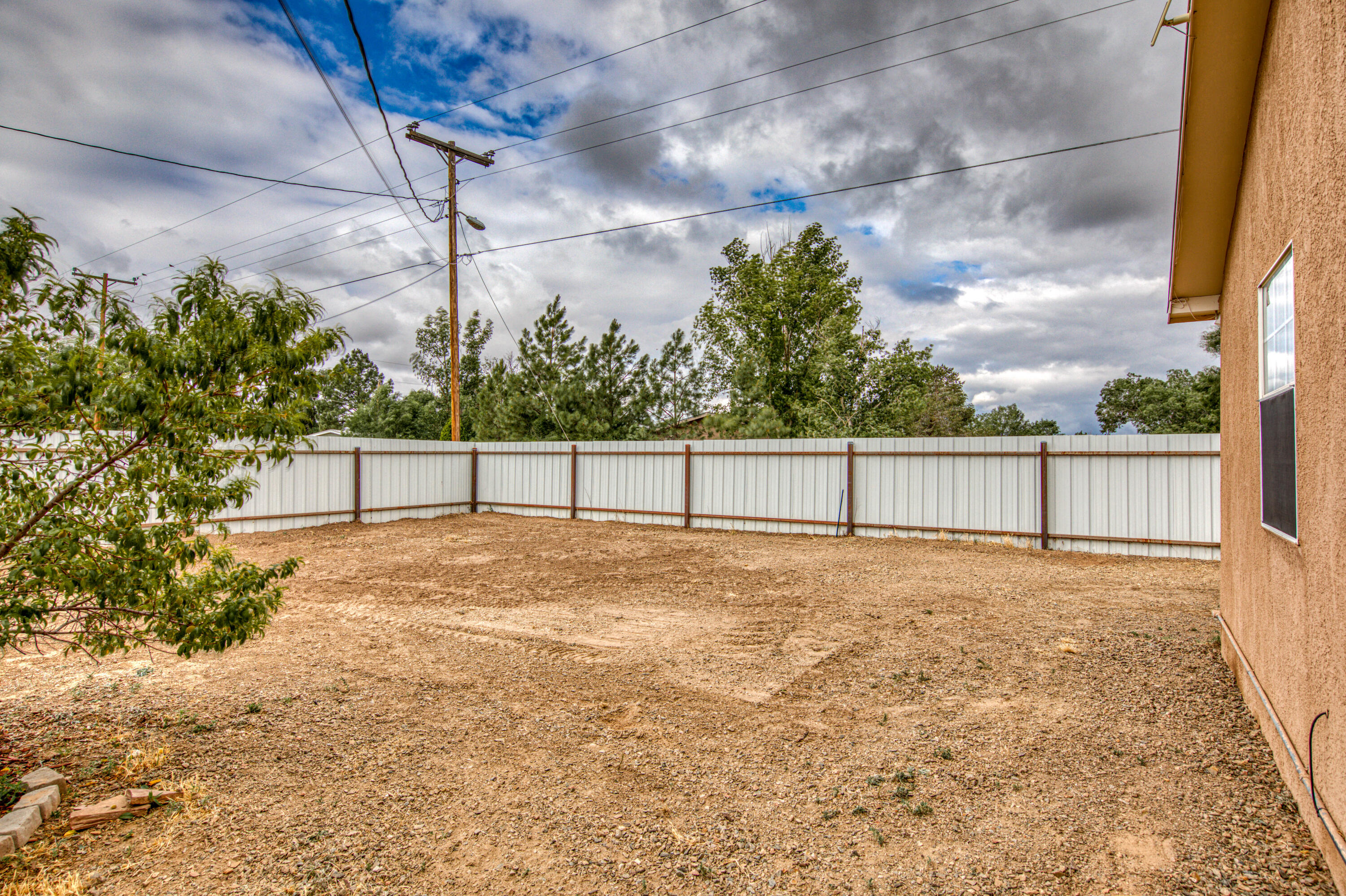 710 W Katherine Avenue