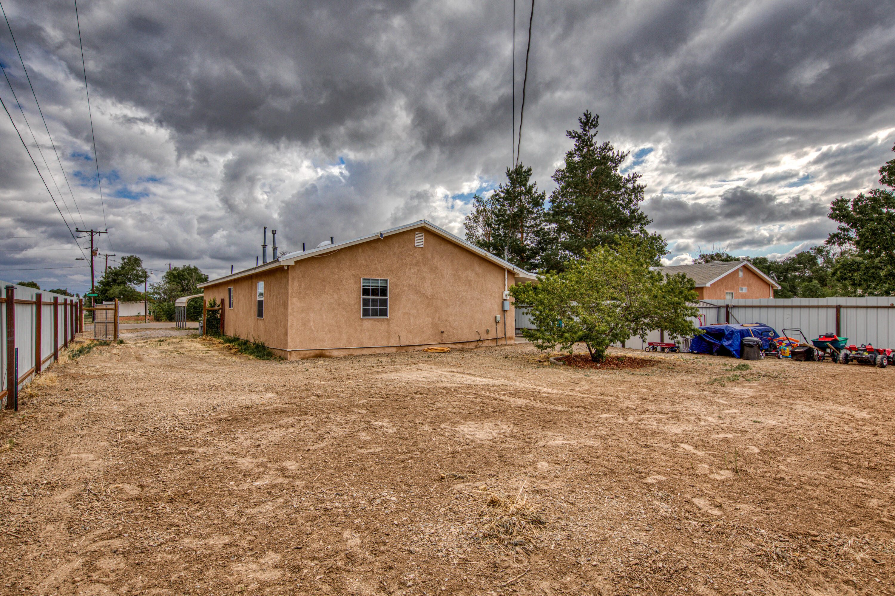 710 W Katherine Avenue