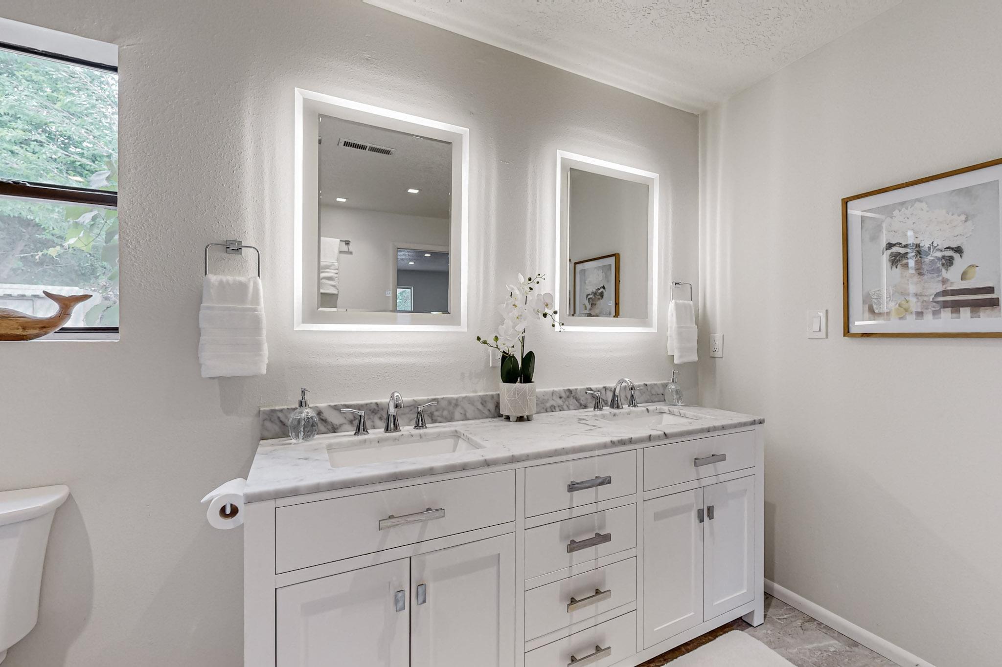 12021 Princess Jeanne Avenue NE