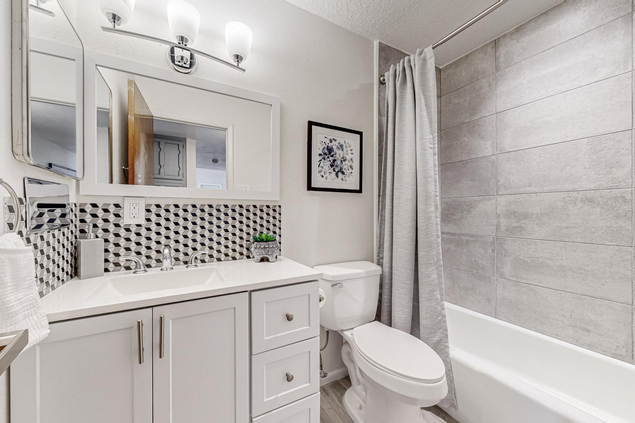 12021 Princess Jeanne Avenue NE
