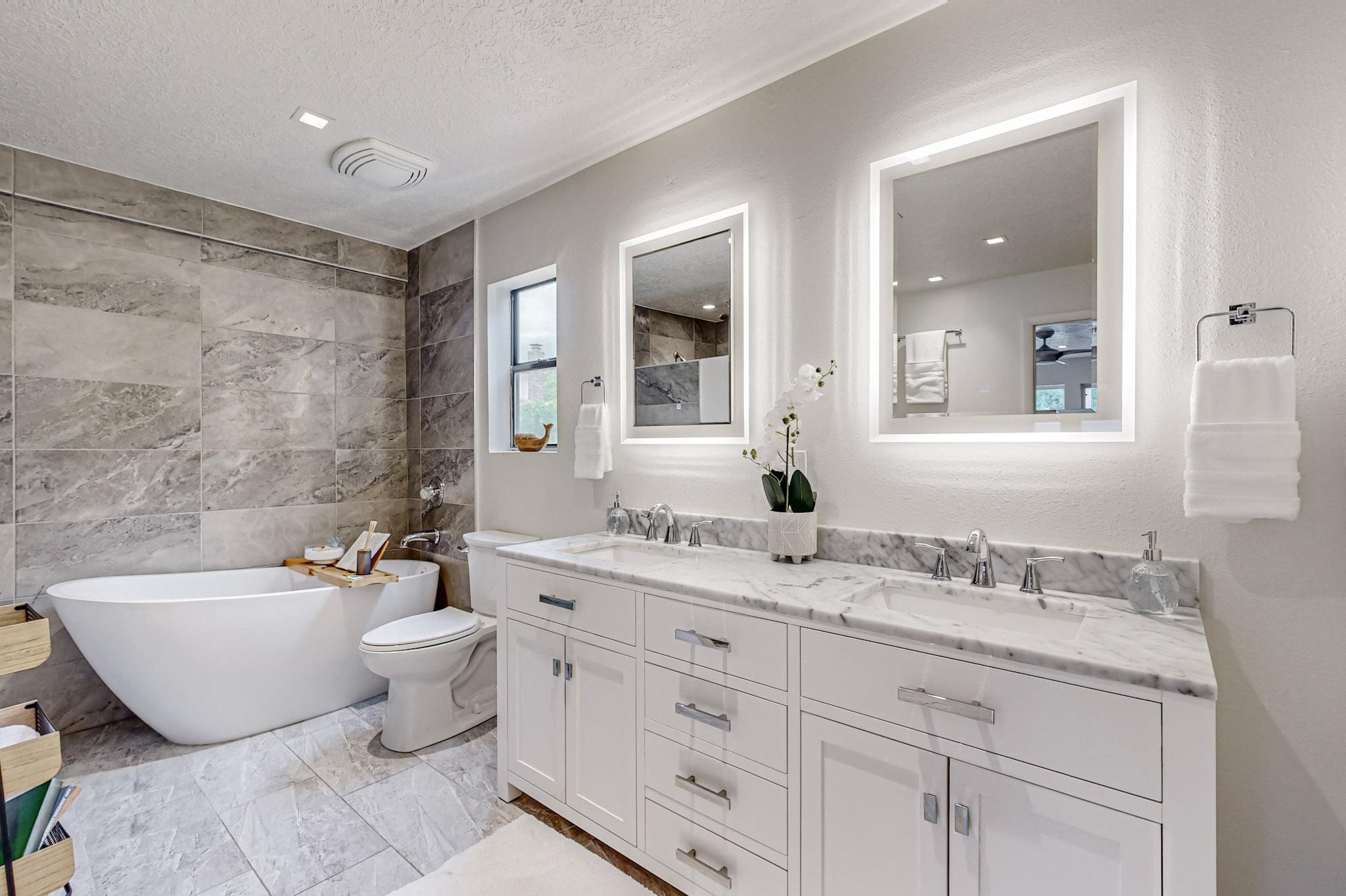 12021 Princess Jeanne Avenue NE