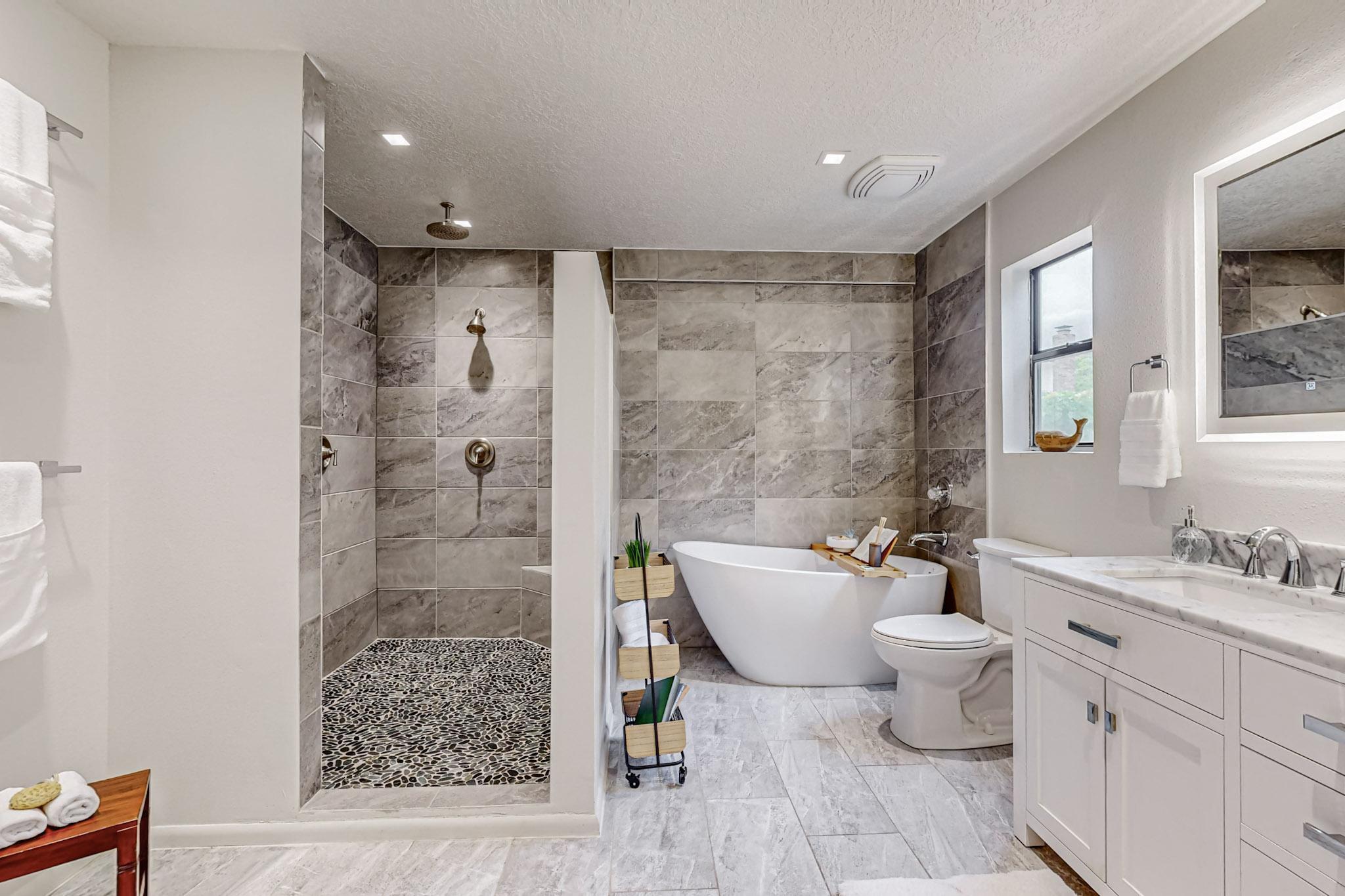 12021 Princess Jeanne Avenue NE